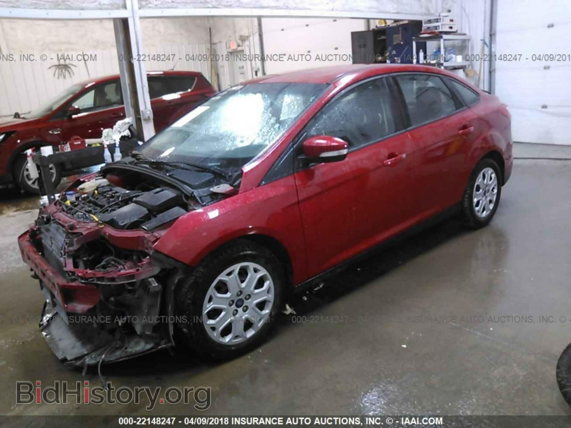2012 Ford Focus - VIN: 1FAHP3F20CL239355 - Photo 2
