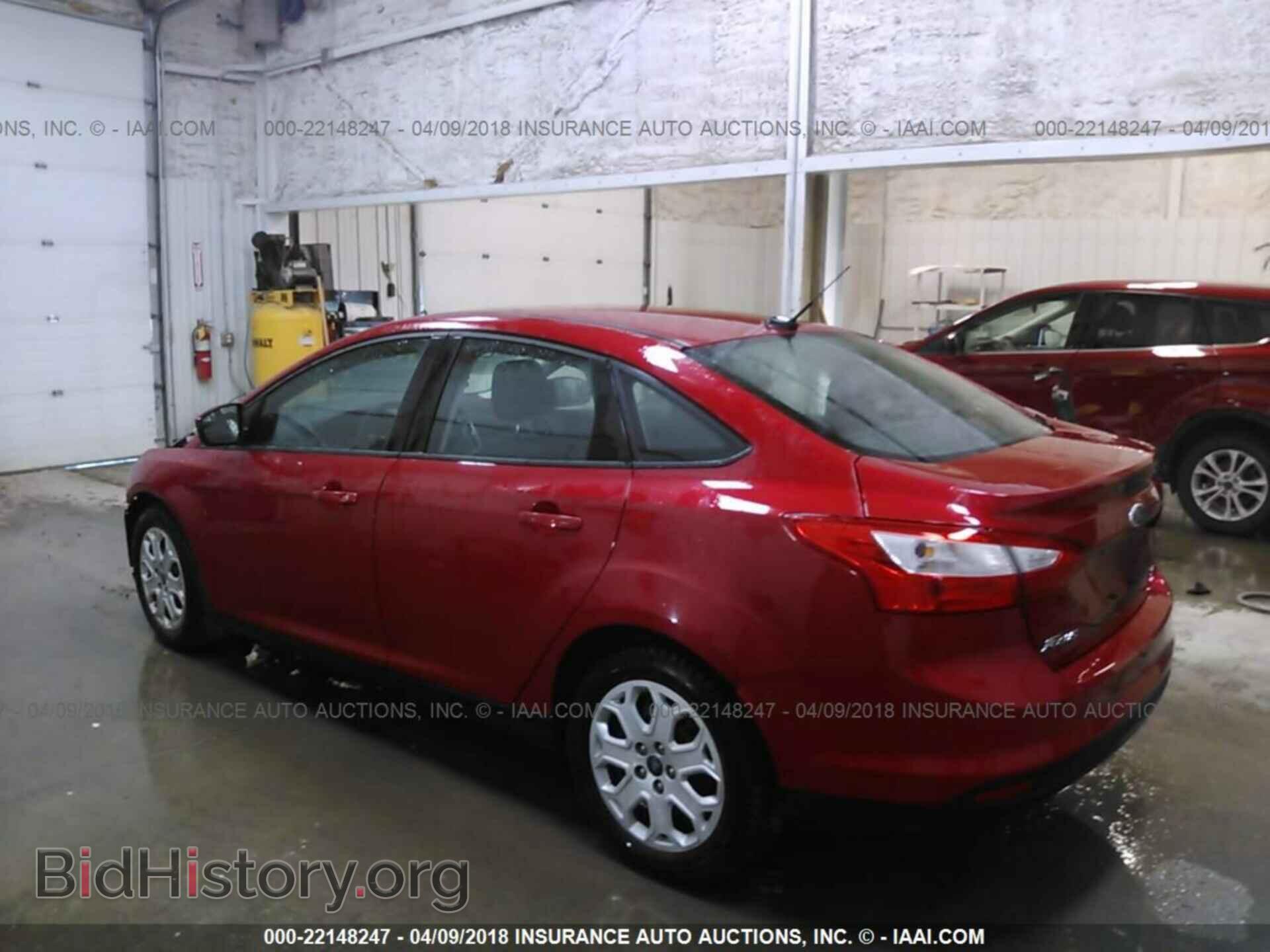 2012 Ford Focus - VIN: 1FAHP3F20CL239355 - Photo 3