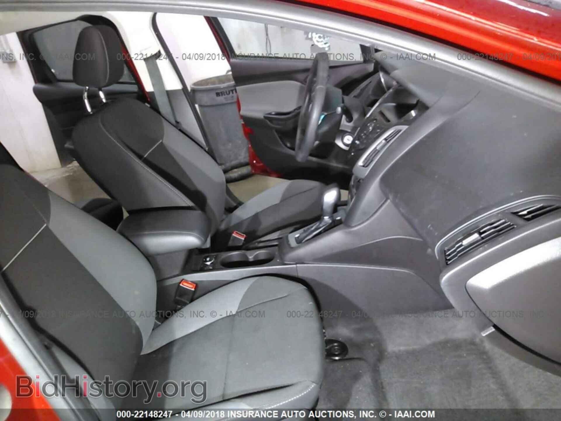 2012 Ford Focus - VIN: 1FAHP3F20CL239355 - Photo 5