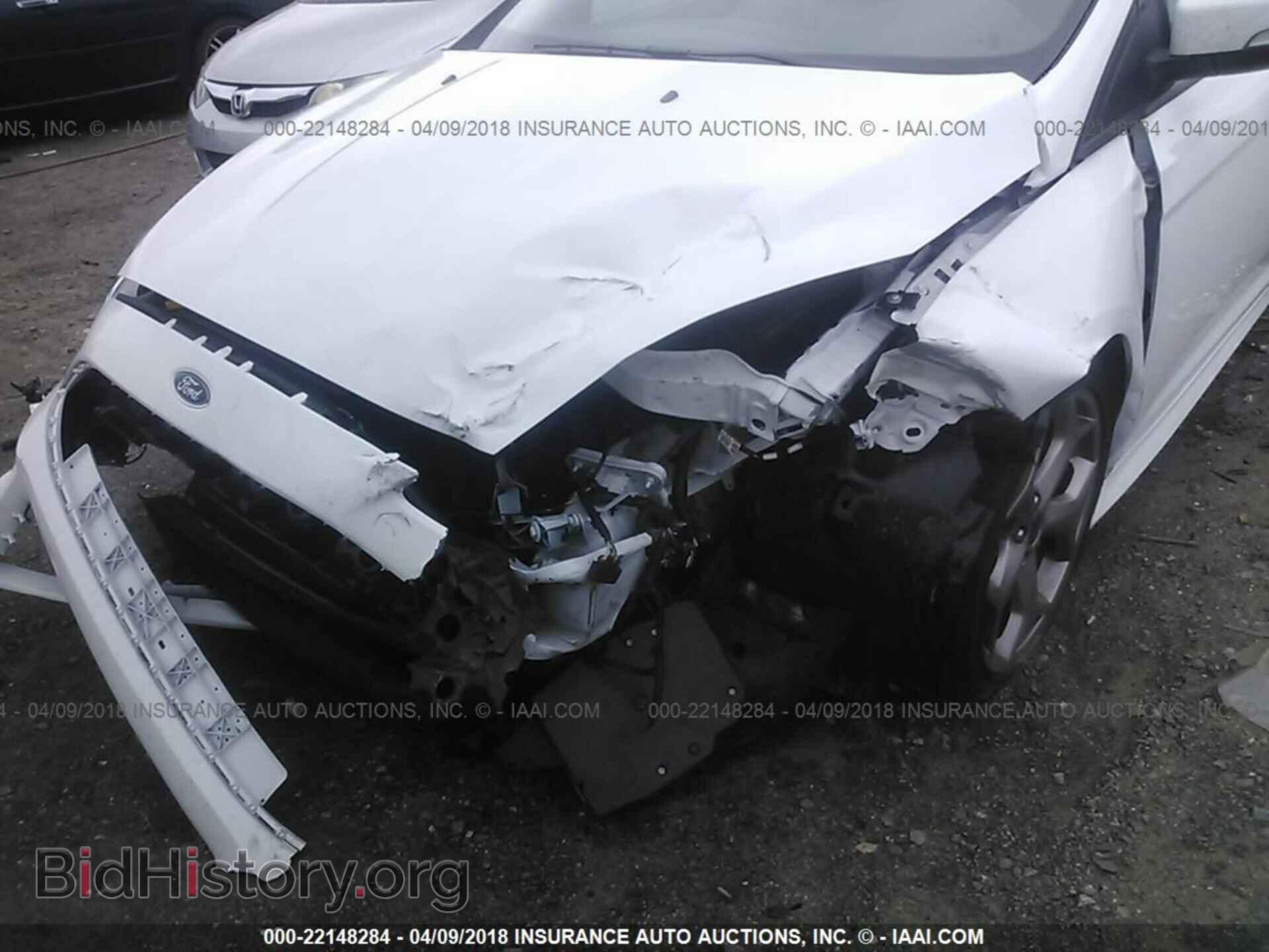 2017 Ford Focus - VIN: 1FADP3L90HL310142 - Photo 6