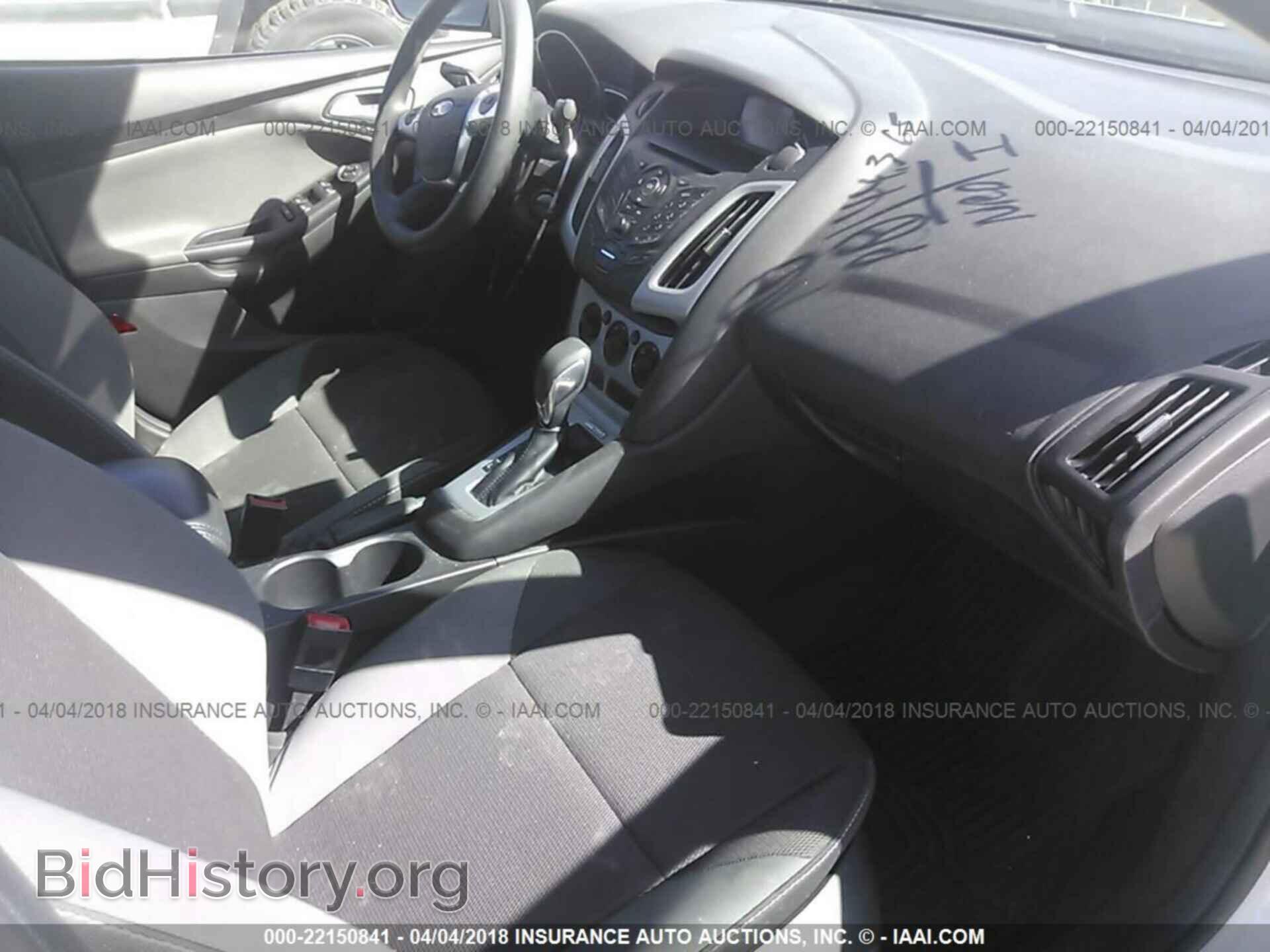 2012 Ford Focus - VIN: 1FAHP3F22CL443803 - Photo 5