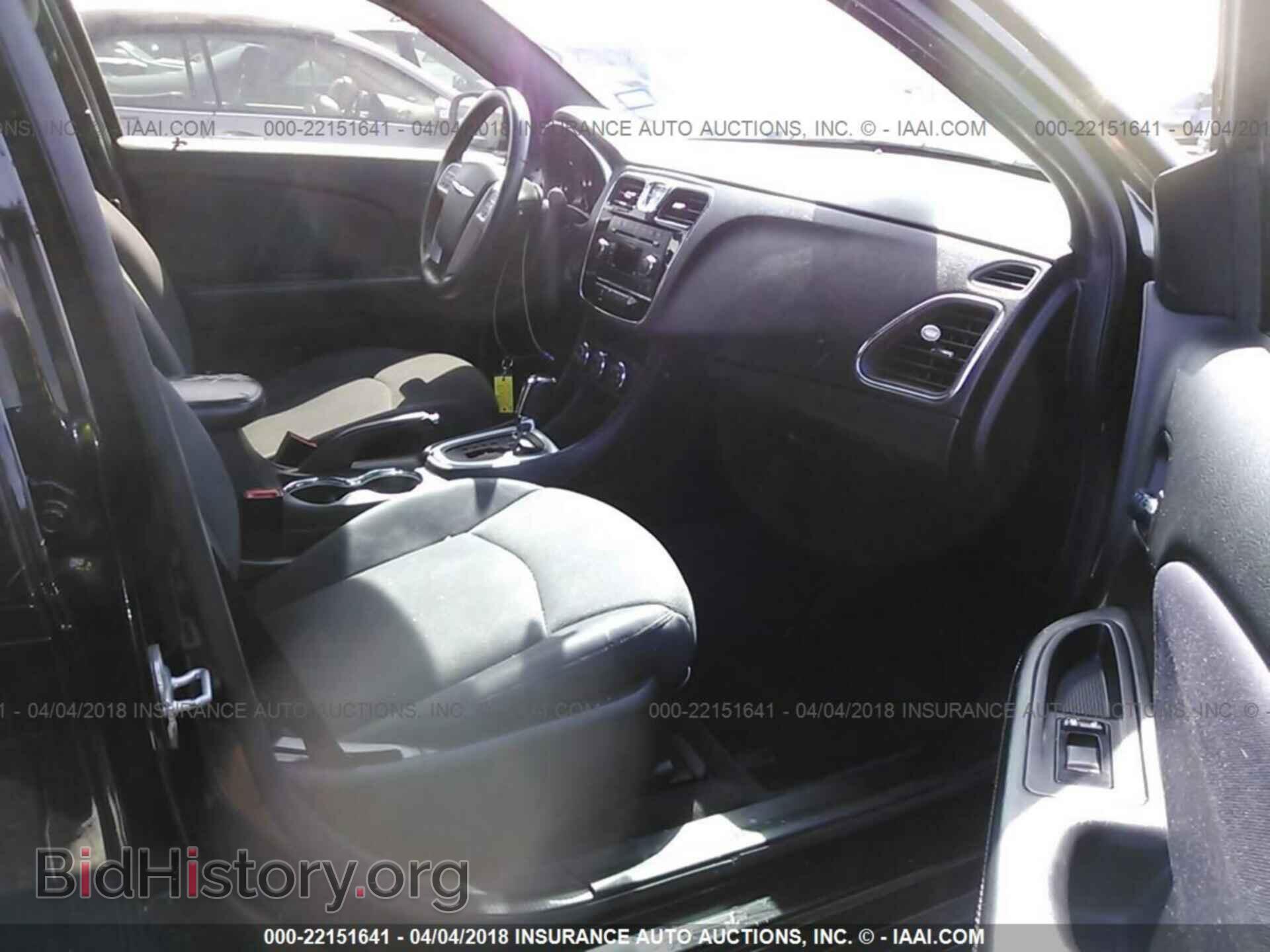 2012 Chrysler 200 - VIN: 1C3CCBBB3CN300951 - Фото 5