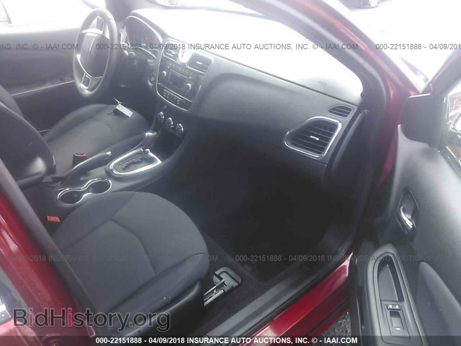 2014 Chrysler 200 - VIN: 1C3CCBBB4EN192391 - Photo 5