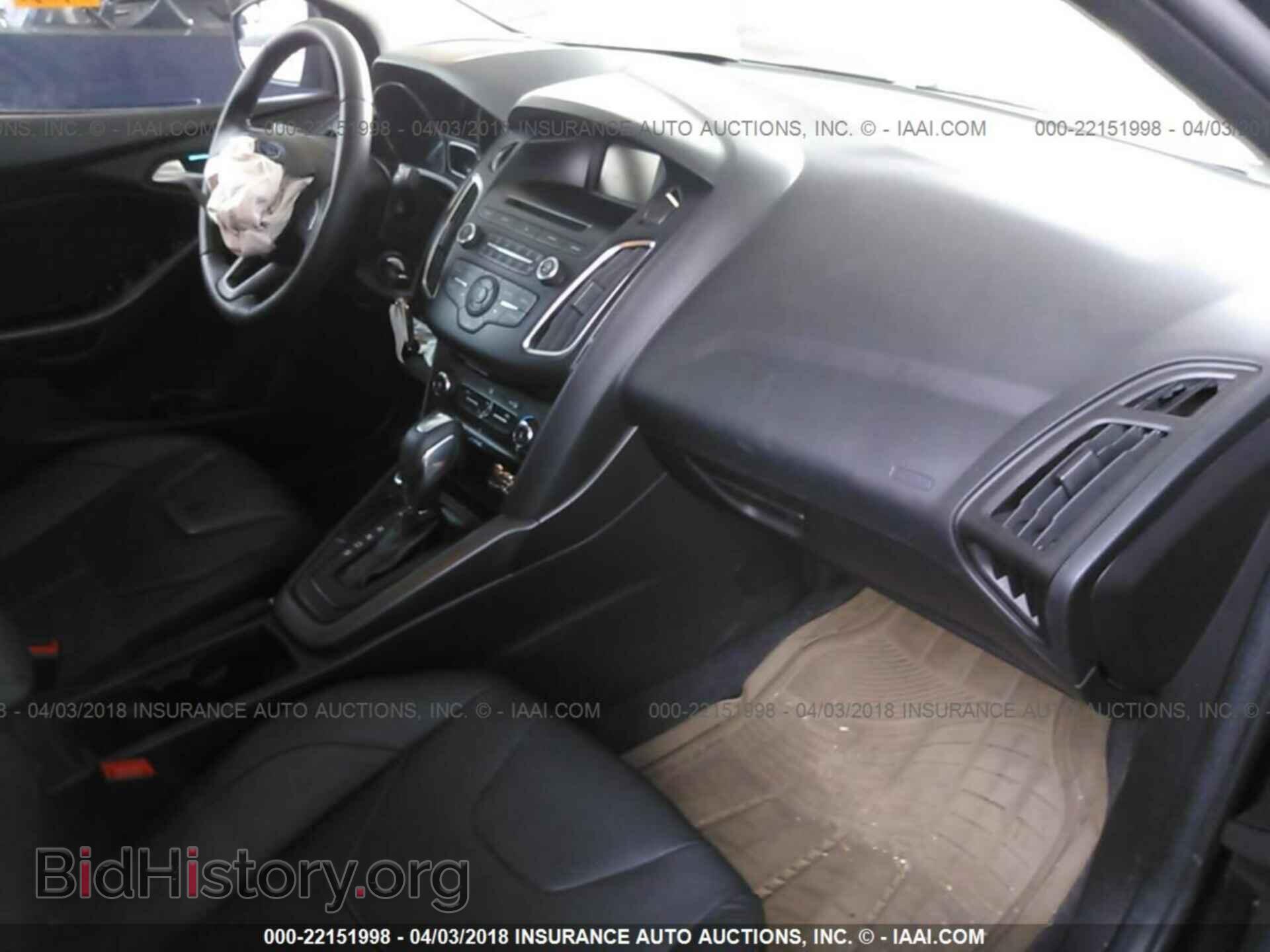 2015 Ford Focus - VIN: 1FADP3F25FL219279 - Photo 5