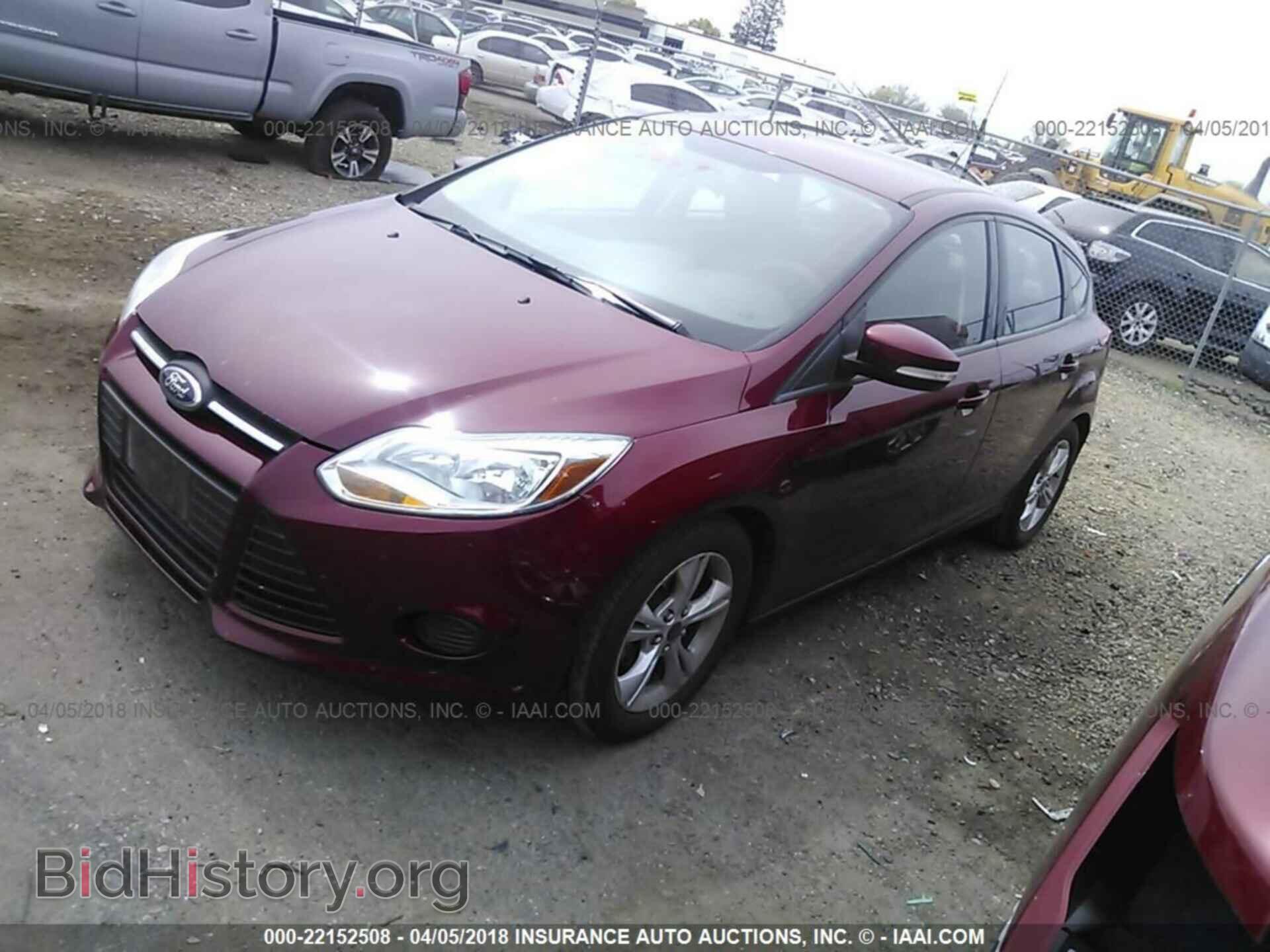 2014 Ford Focus - VIN: 1FADP3K20EL327572 - Фото 2