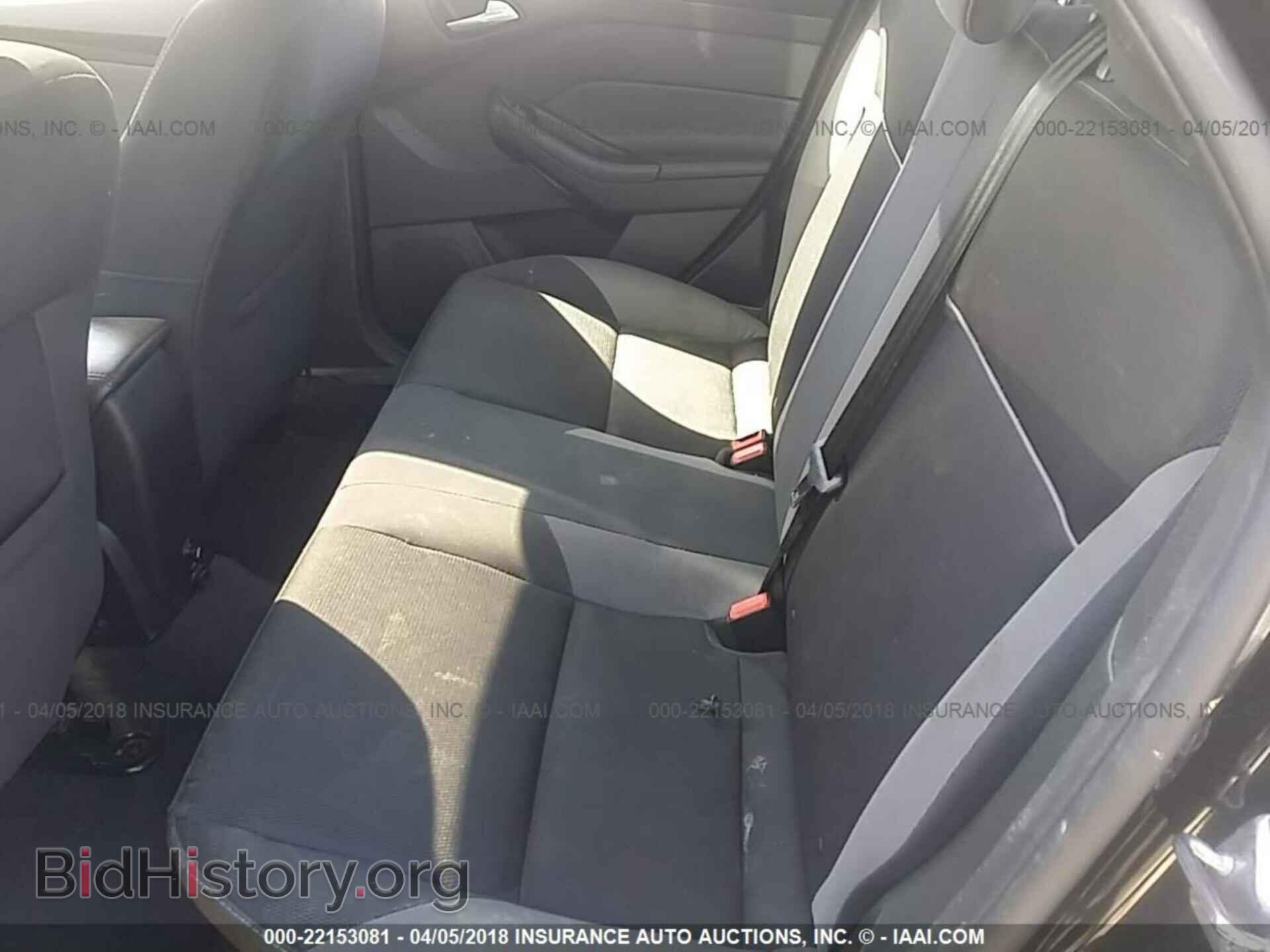 2014 Ford Focus - VIN: 1FADP3F21EL359733 - Photo 8