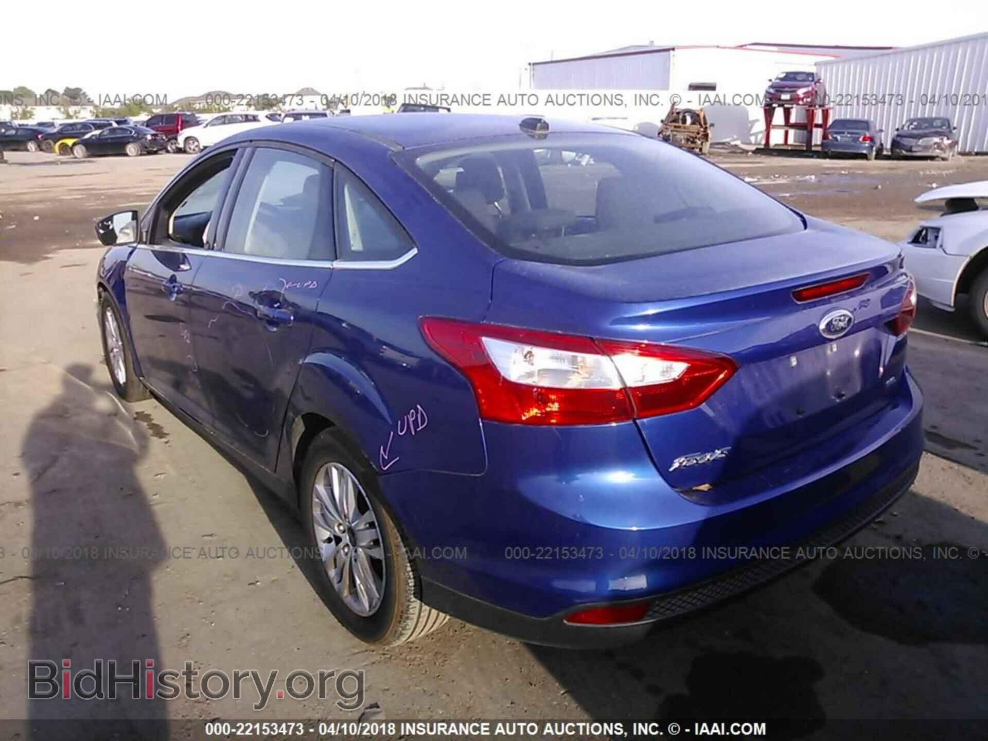 2012 Ford Focus - VIN: 1FAHP3H2XCL372427 - Photo 3