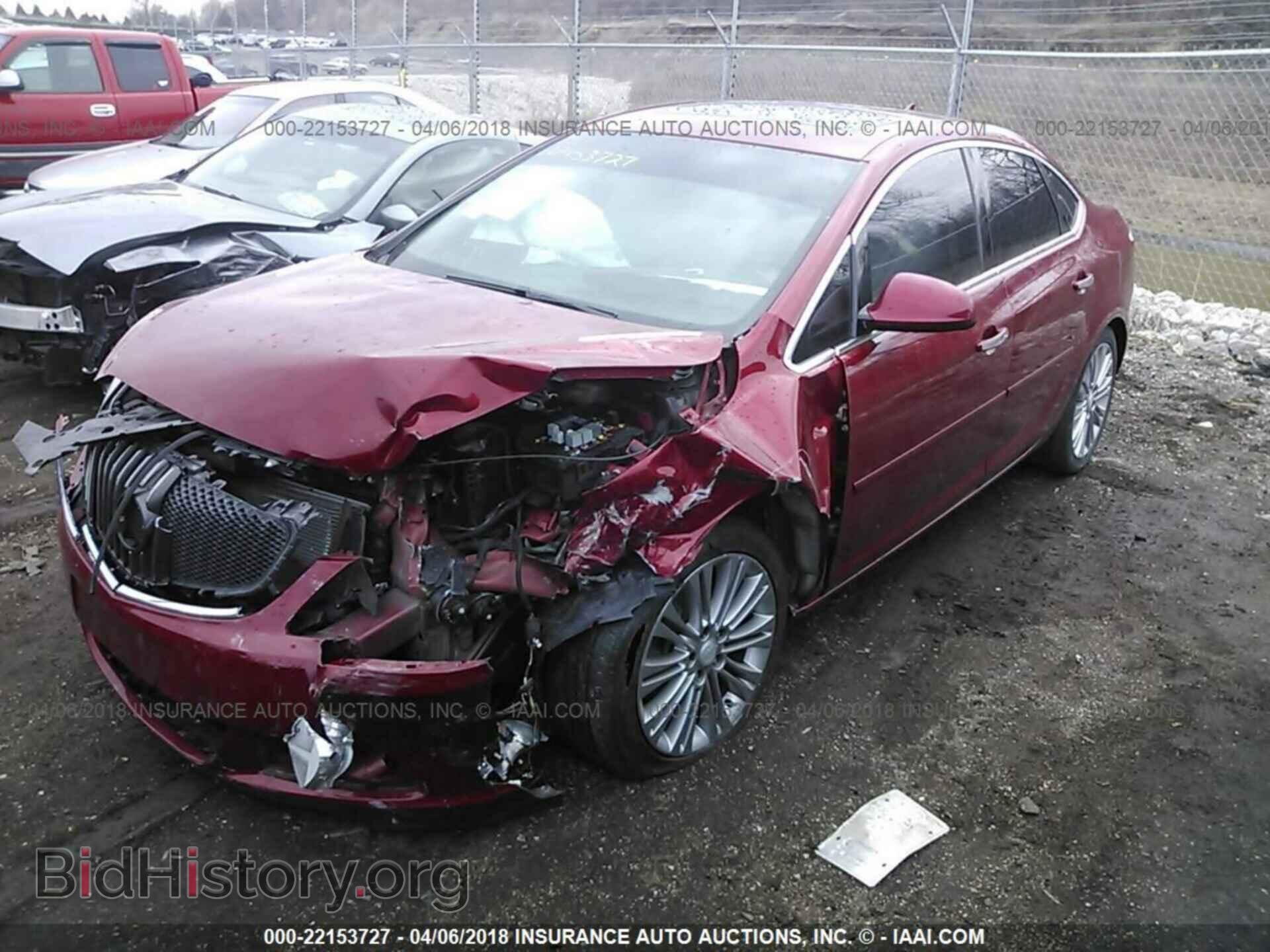 2013 Buick Verano - VIN: 1G4PS5SK6D4126748 - Фото 2