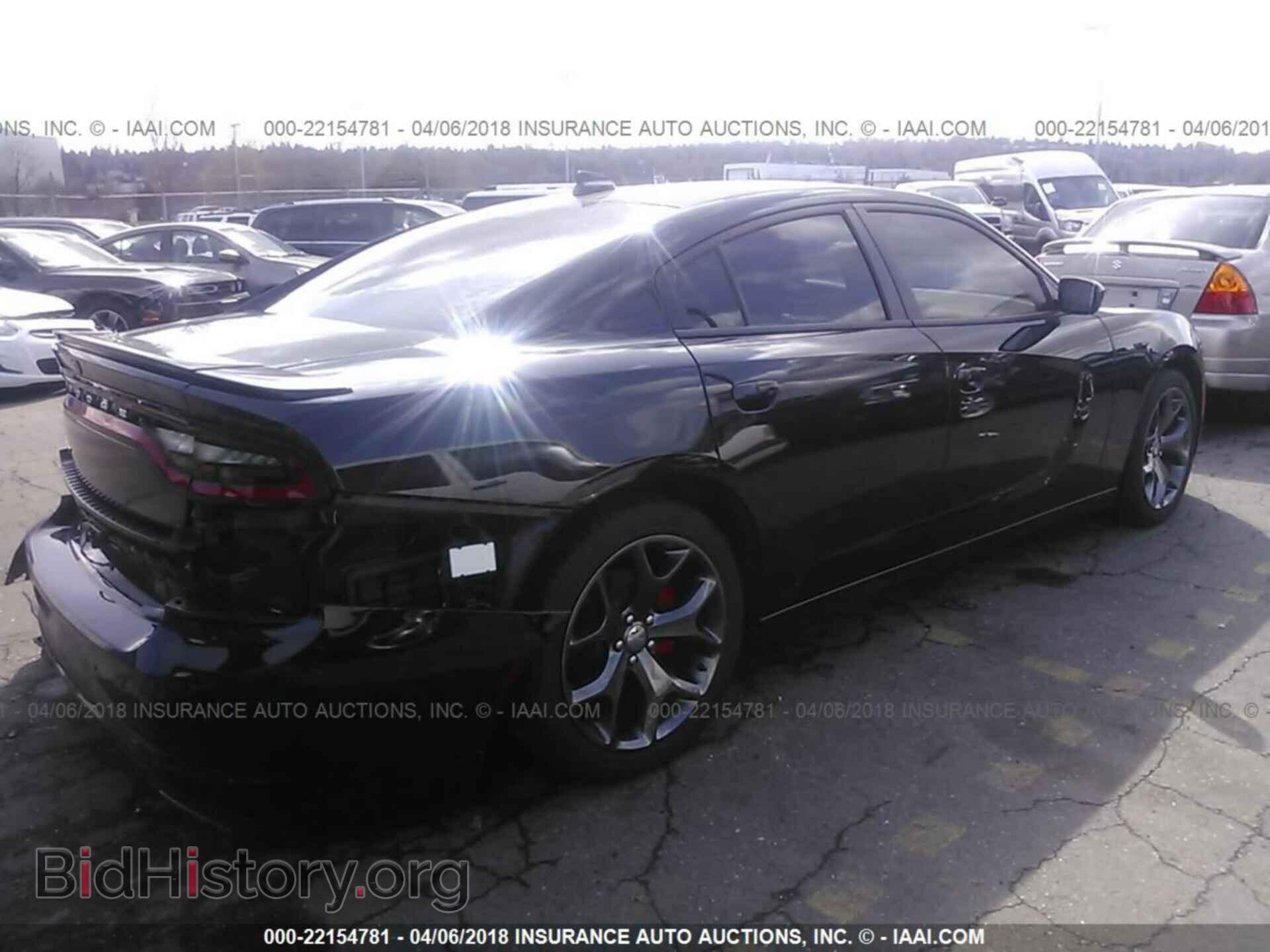 2015 Dodge Charger - VIN: 2C3CDXHG4FH858835 - Photo 4