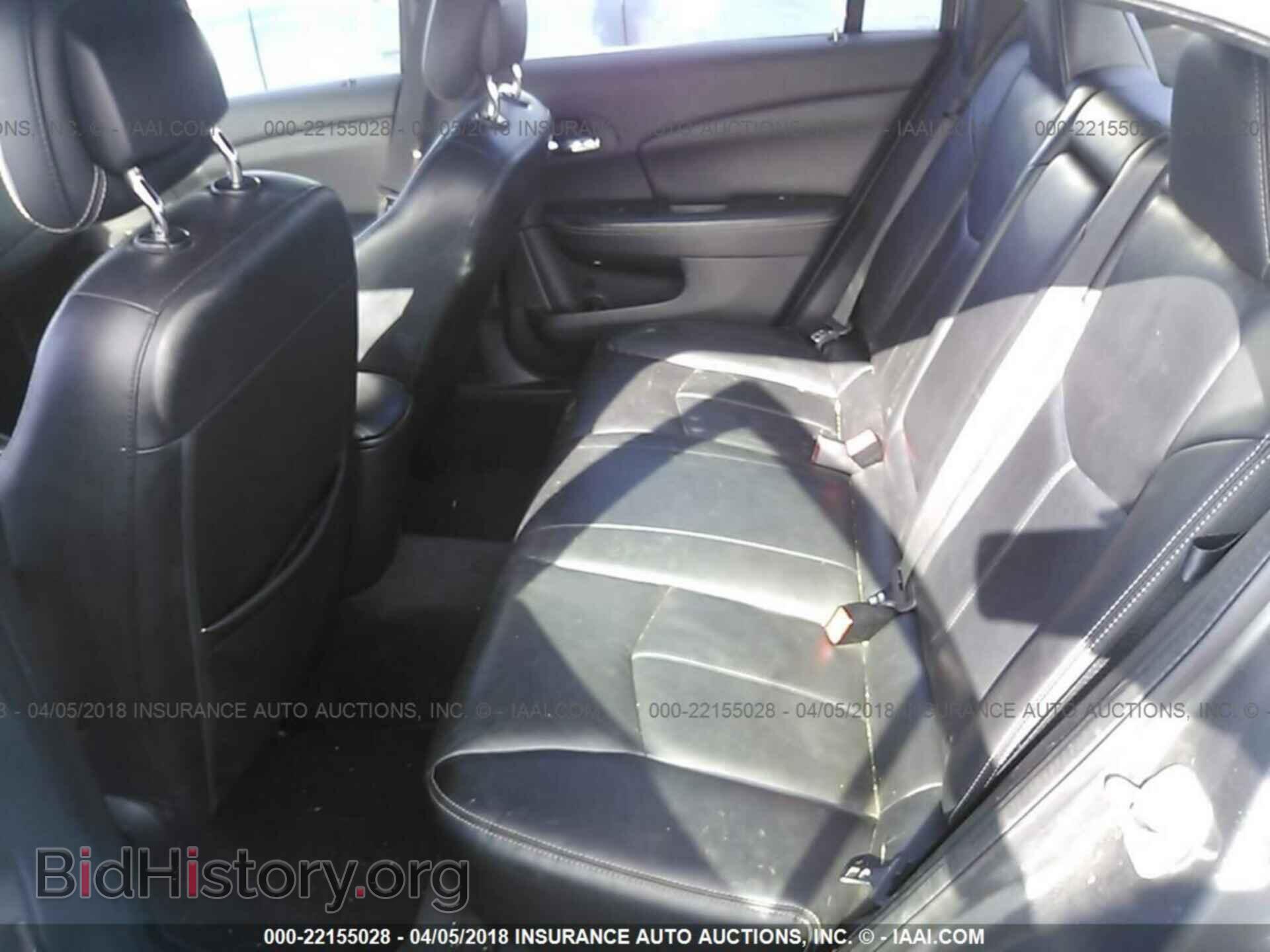 2011 Chrysler 200 - VIN: 1C3BC2FB2BN600694 - Photo 8