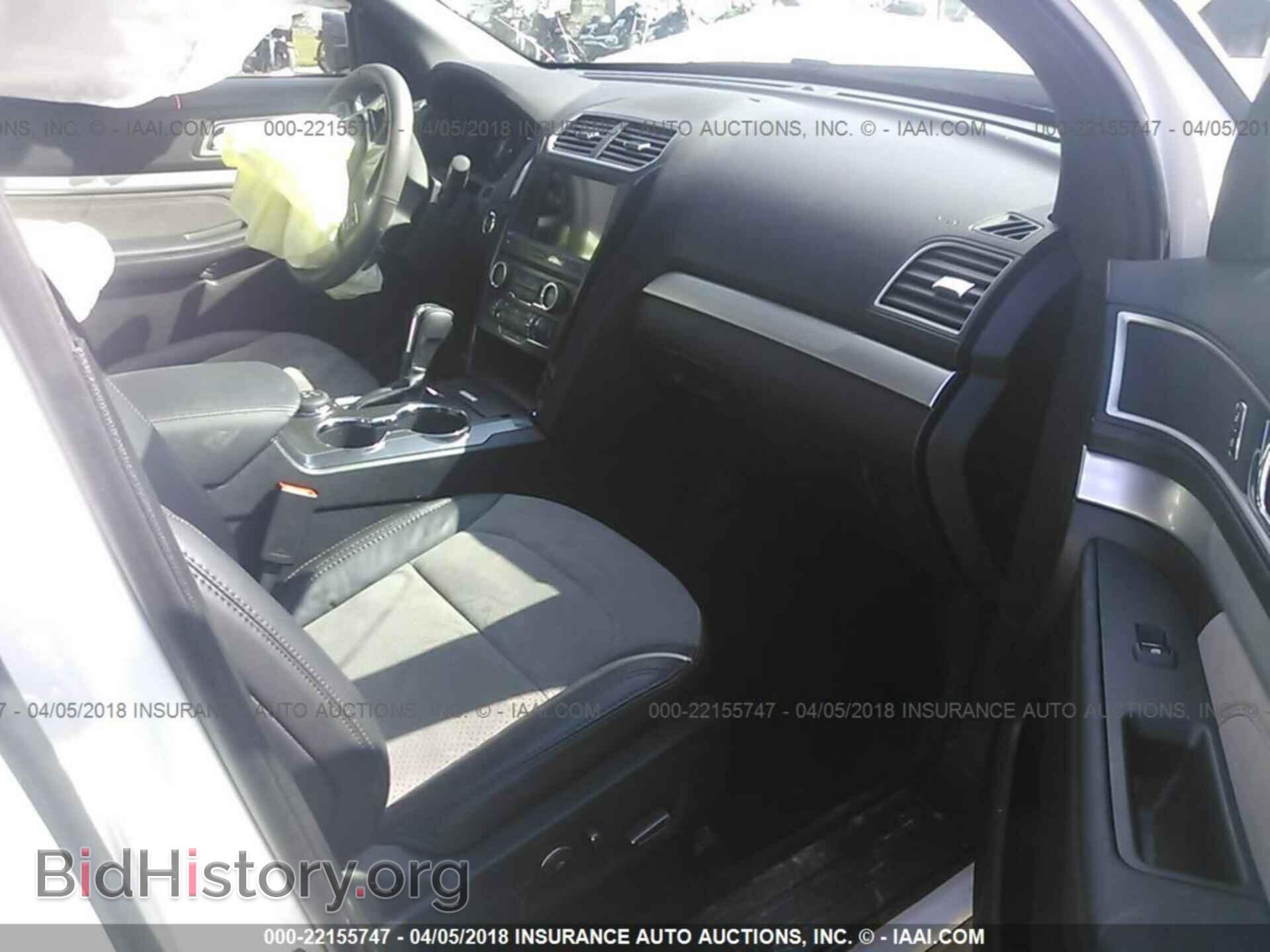2017 Ford Explorer - VIN: 1FM5K8D88HGD97129 - Photo 5