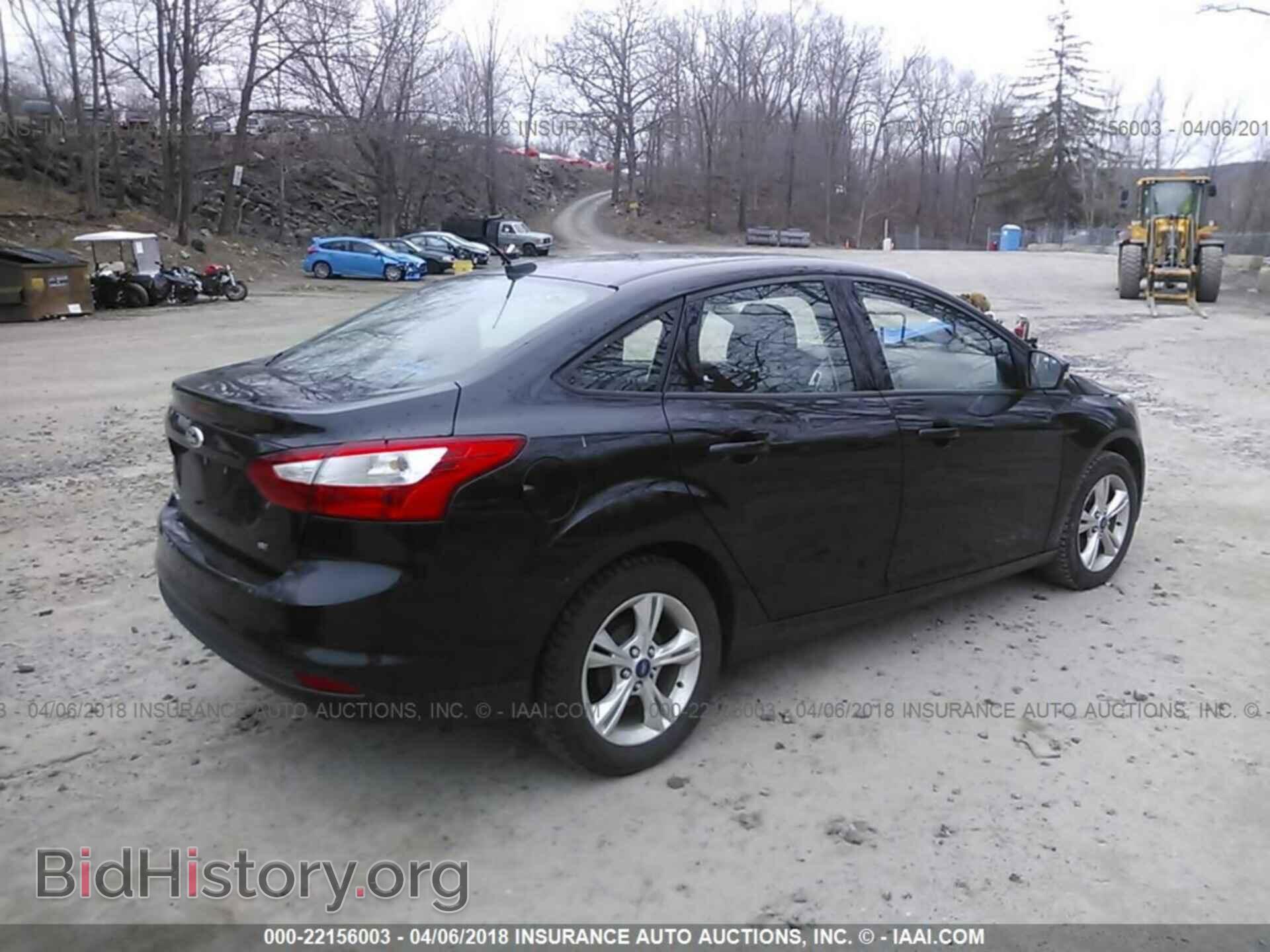 2013 Ford Focus - VIN: 1FADP3F27DL258582 - Photo 4