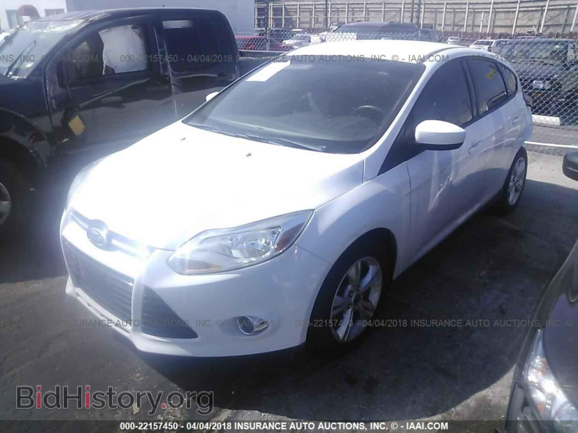 2012 Ford Focus - VIN: 1FAHP3K26CL452462 - Photo 2