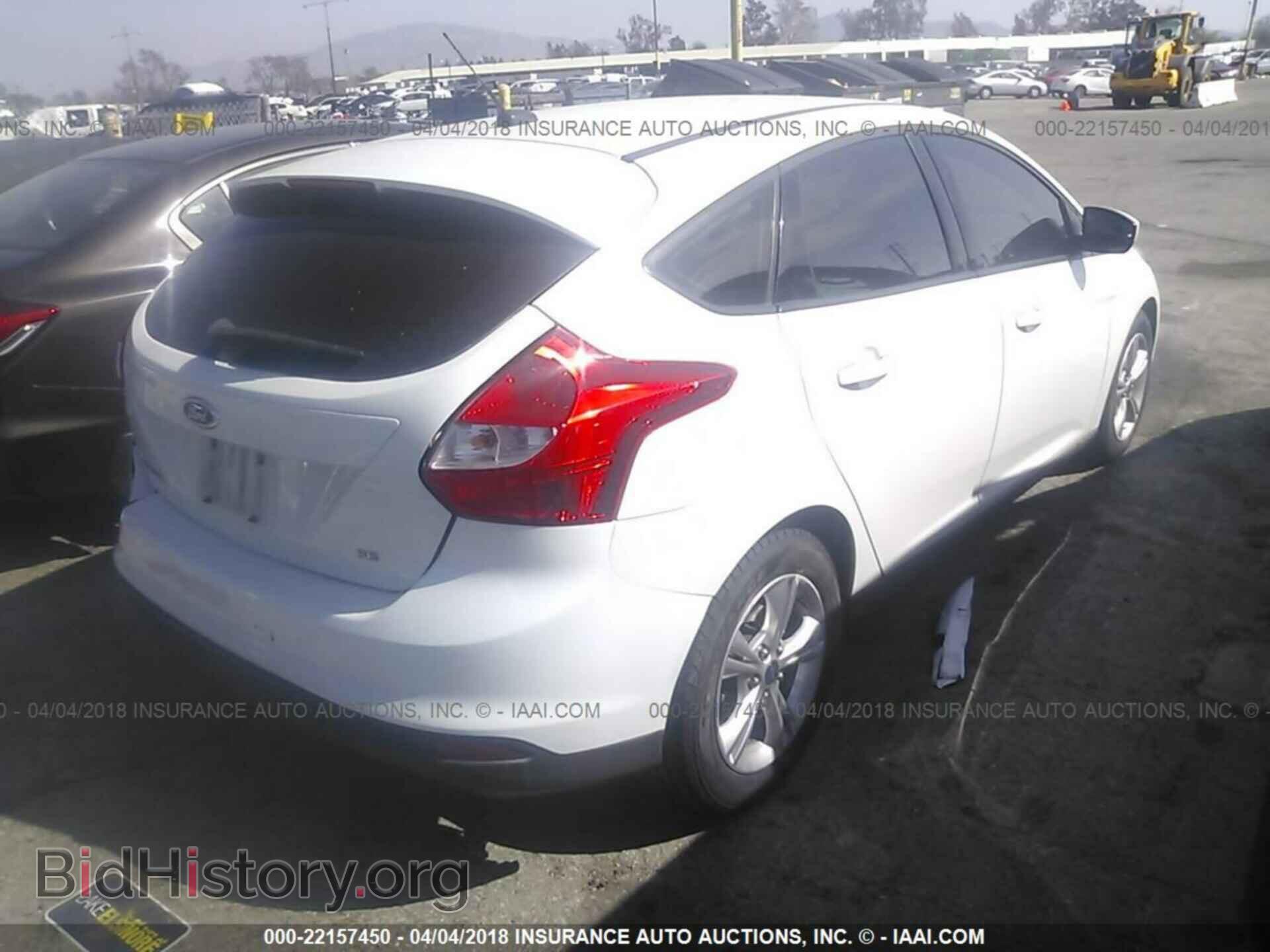 2012 Ford Focus - VIN: 1FAHP3K26CL452462 - Photo 4
