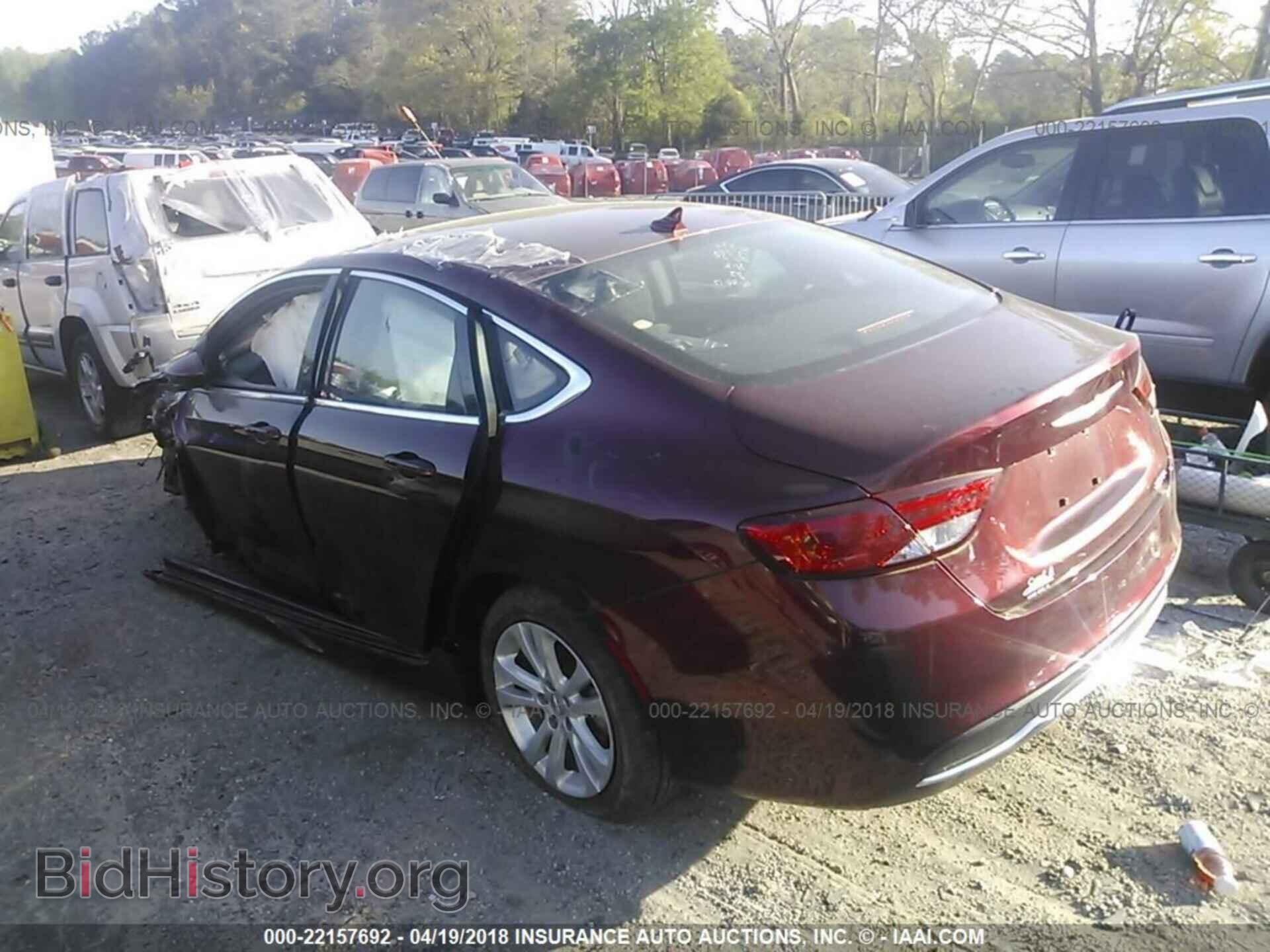 2016 Chrysler 200 - VIN: 1C3CCCAB7GN172730 - Photo 3