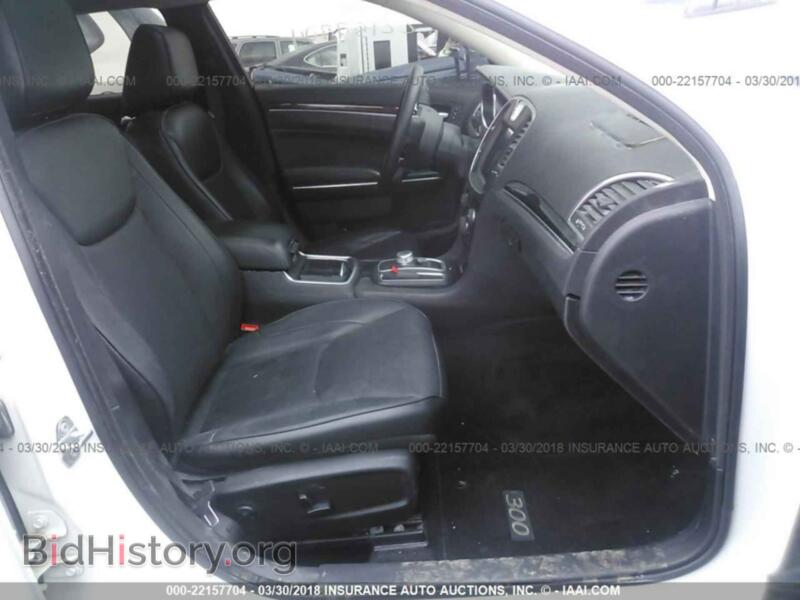 2016 Chrysler 300C (VIN 2C3CCAKG6GH239003) — фото 5 из 10