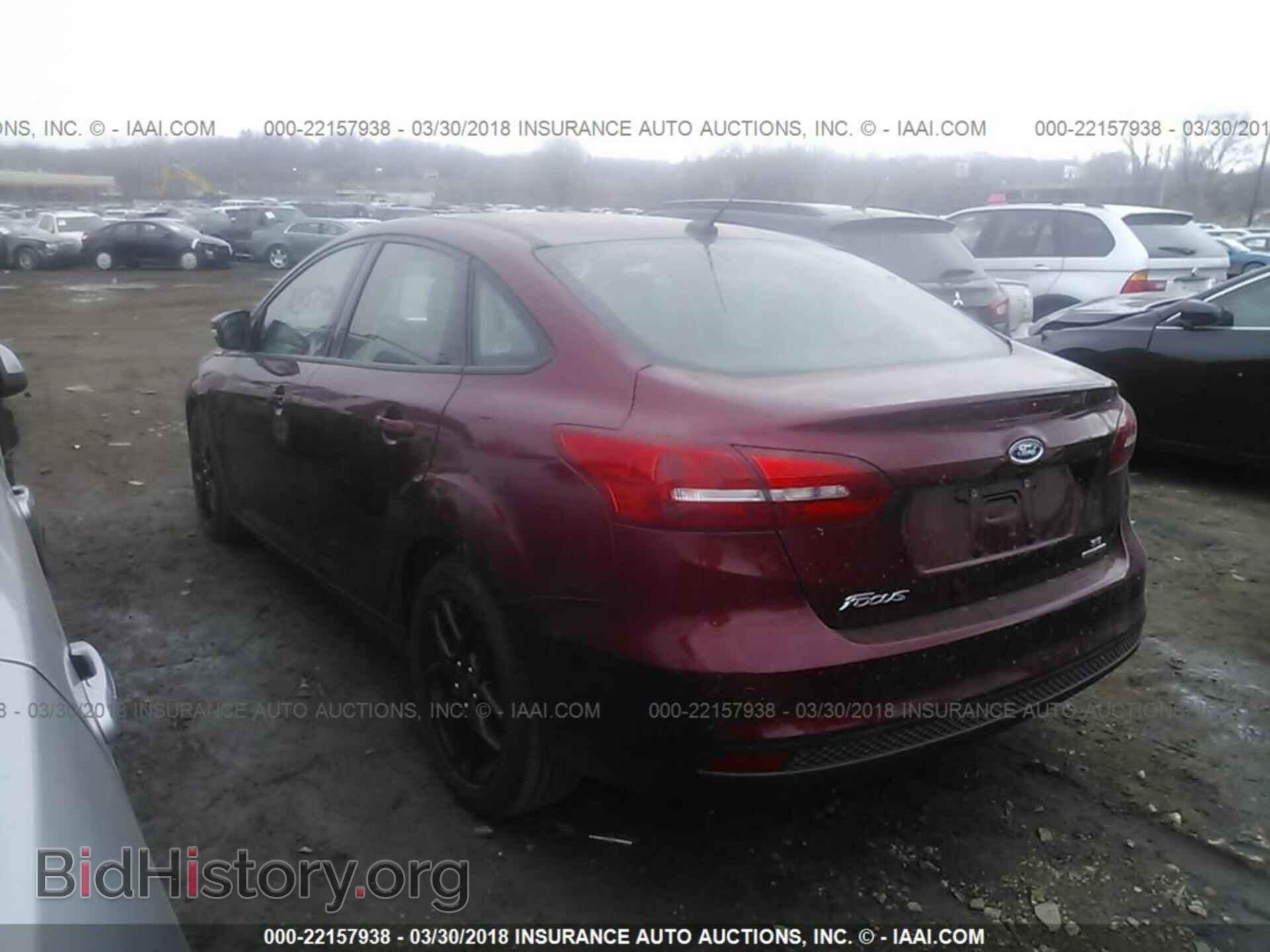 2016 Ford Focus - VIN: 1FADP3F26GL311843 - Фото 3