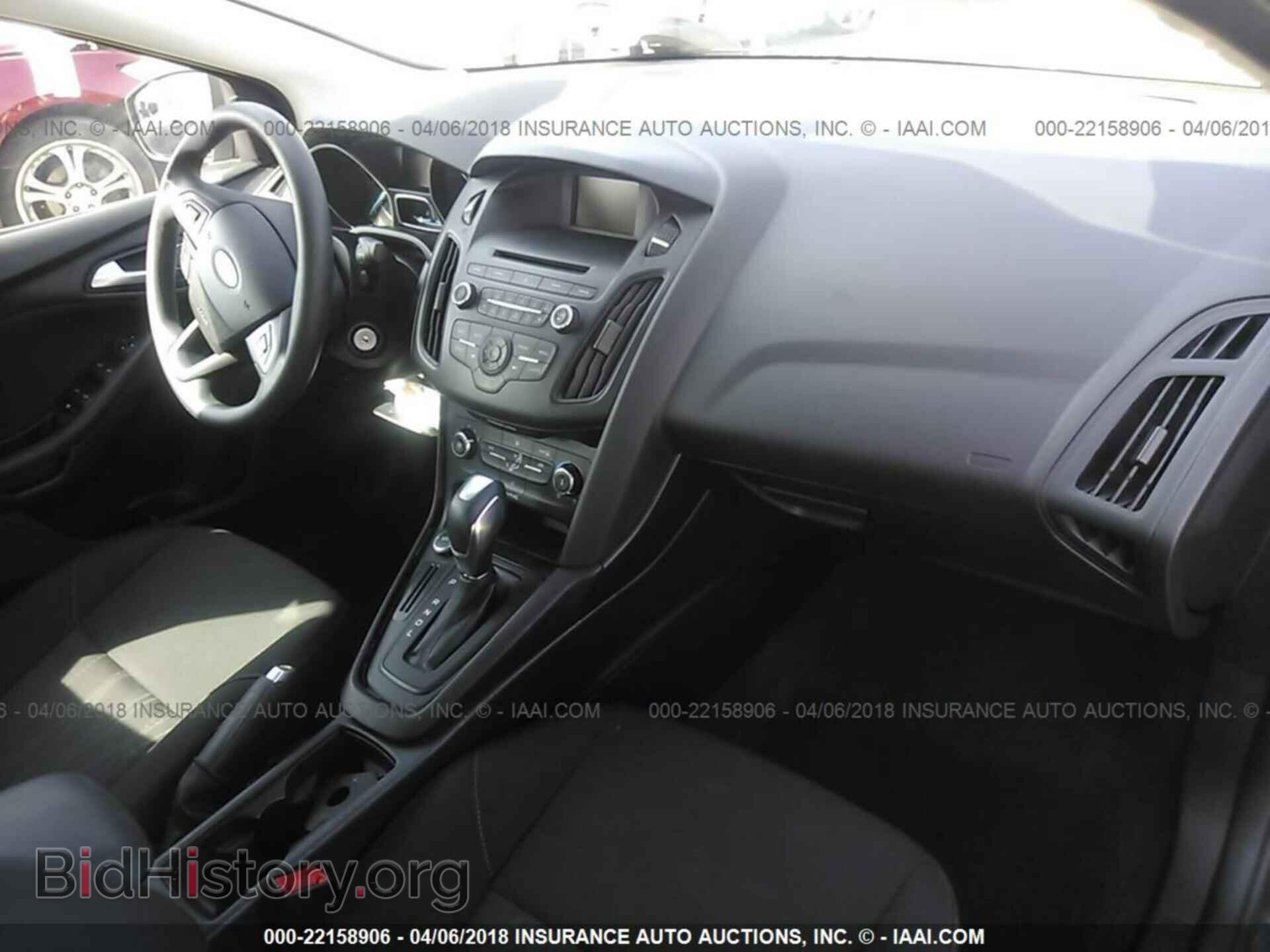 2015 Ford Focus - VIN: 1FADP3F21FL364044 - Photo 5