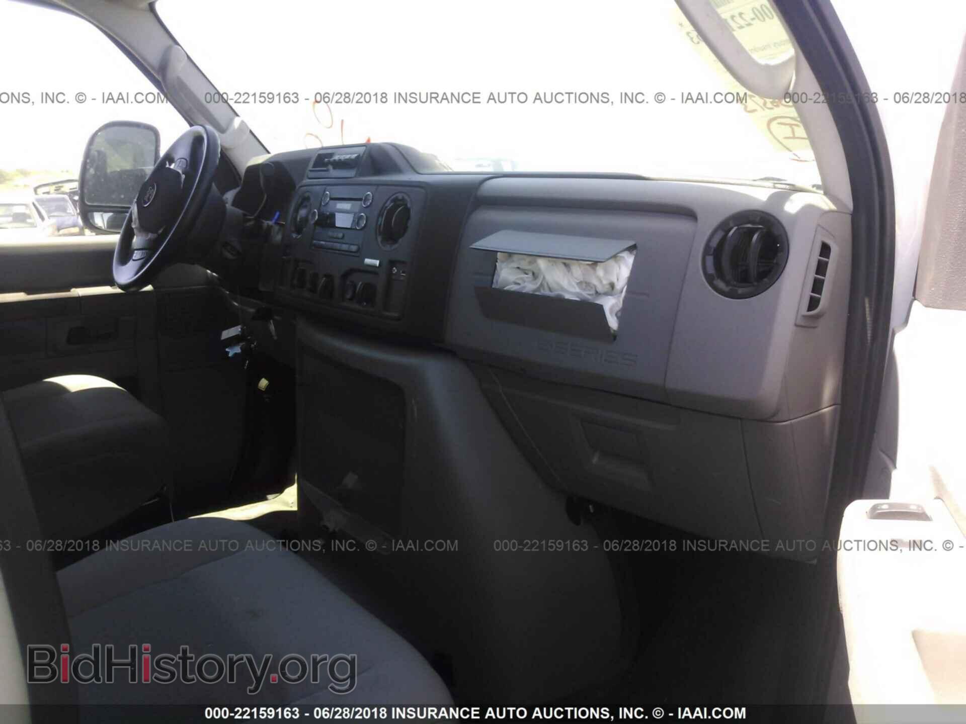 2016 Ford Econoline - VIN: 1FDWE3FLXGDC26723 - Photo 5