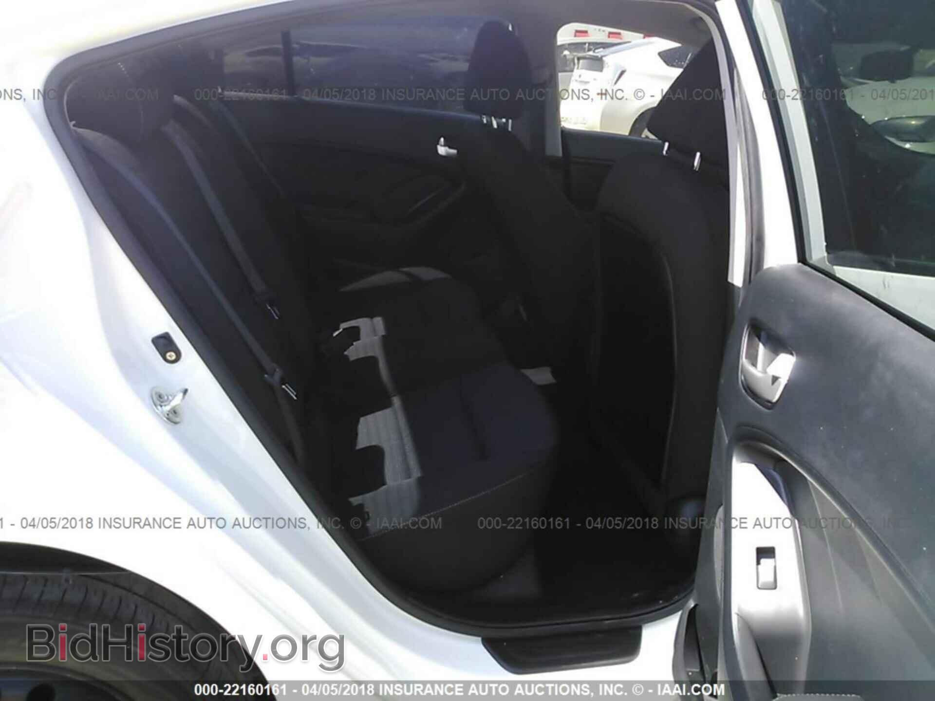 2017 Kia Forte - VIN: 3KPFK4A77HE014858 - Фото 8