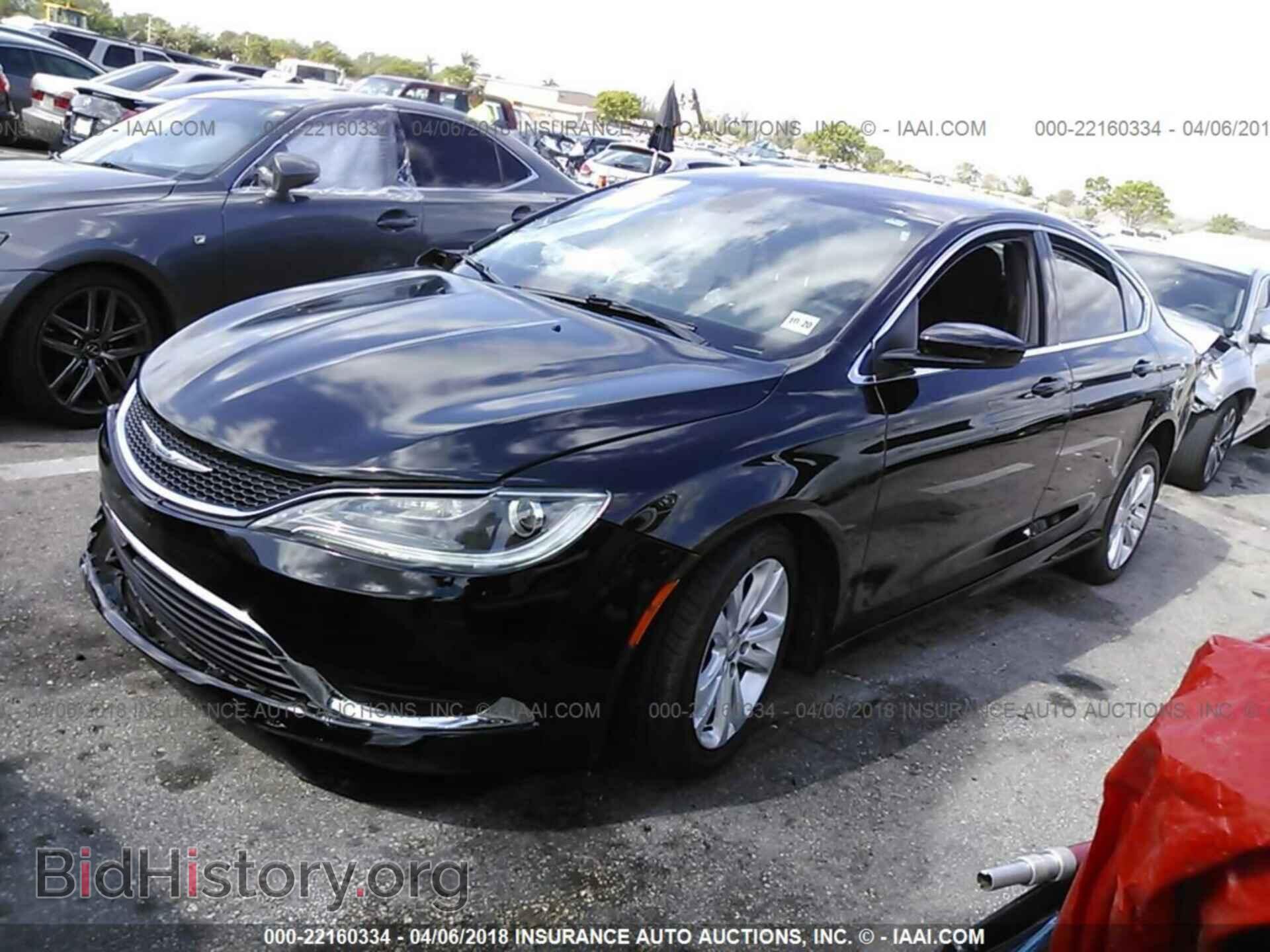 2015 Chrysler 200 - VIN: 1C3CCCAB7FN716836 - Photo 2