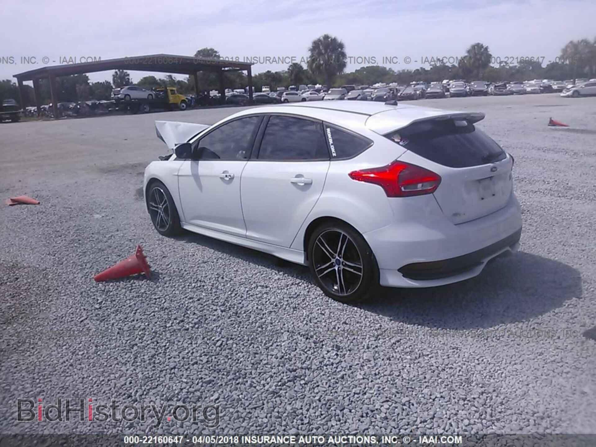 2016 Ford Focus - VIN: 1FADP3L93GL323885 - Фото 3