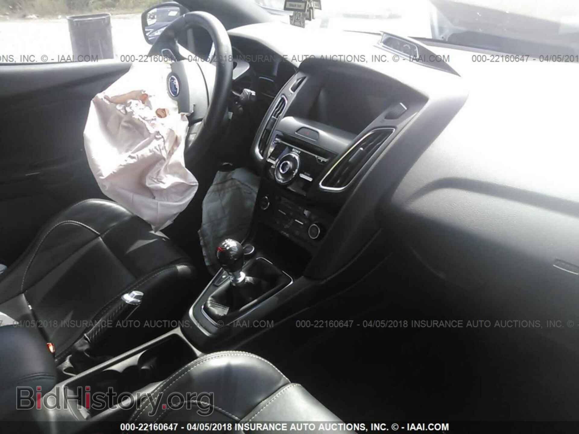 2016 Ford Focus - VIN: 1FADP3L93GL323885 - Фото 5