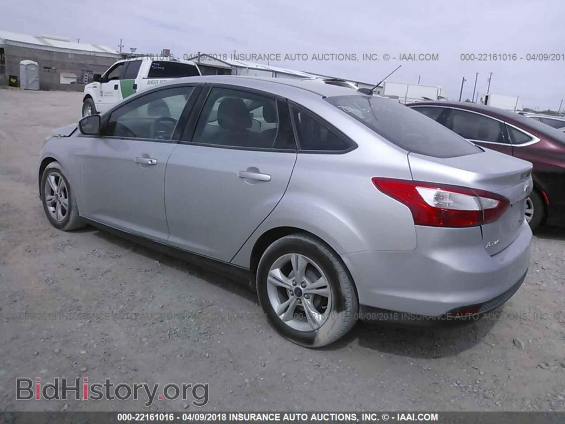 2013 Ford Focus - VIN: 1FADP3F22DL246680 - Photo 3
