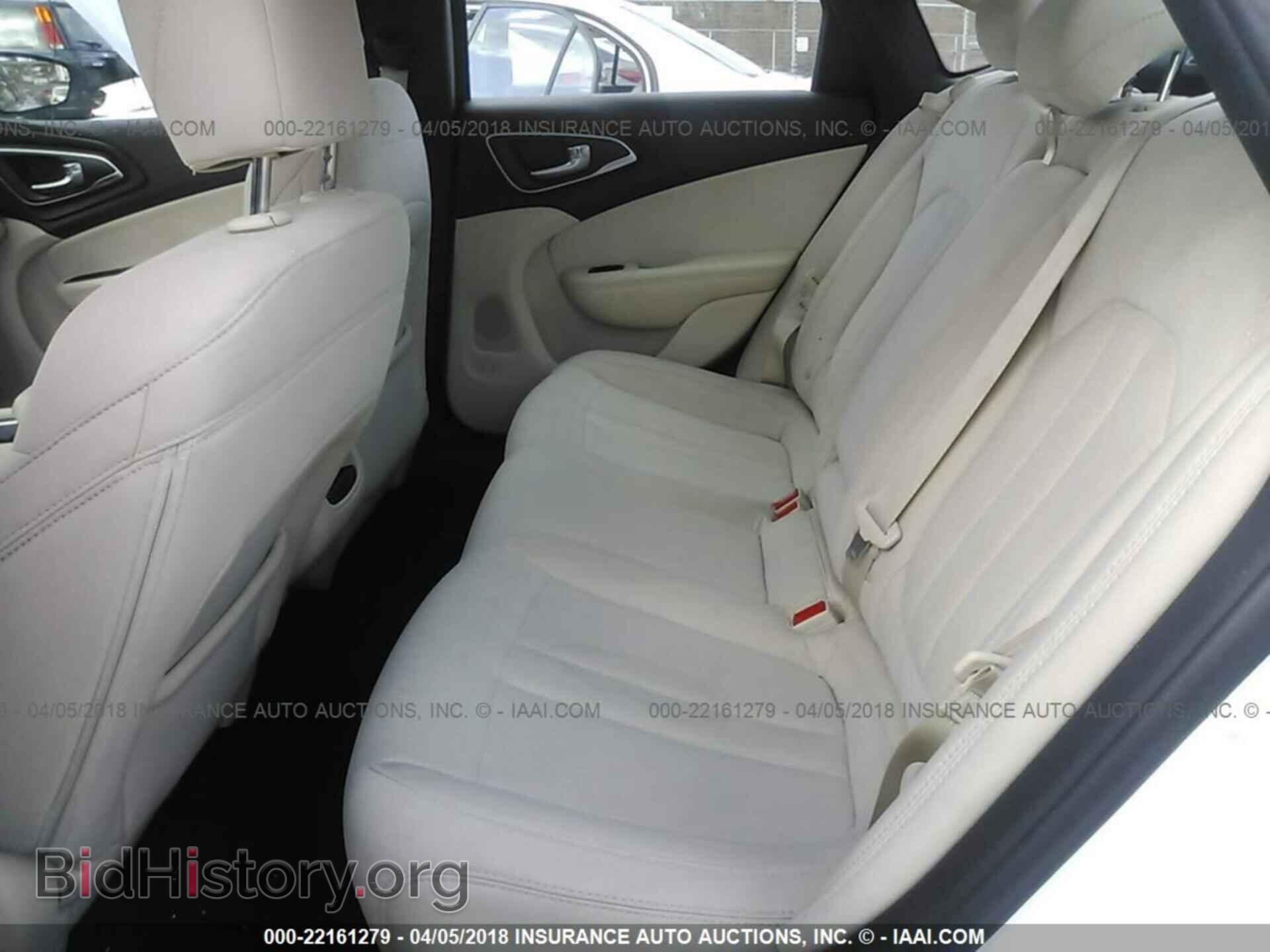 2015 Chrysler 200 - VIN: 1C3CCCAB2FN547762 - Photo 8