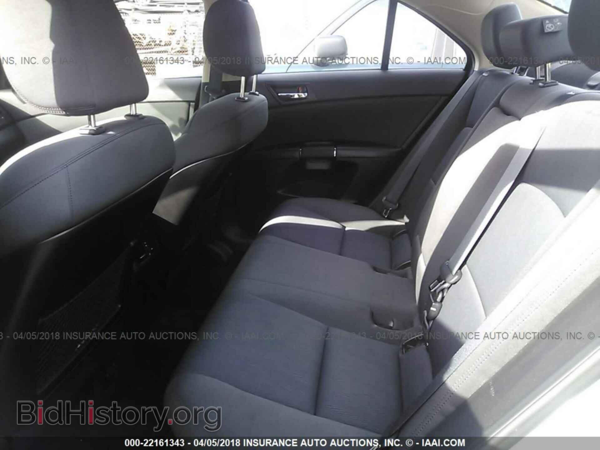 2011 Suzuki Kizashi - VIN: JS2RE9A30B6111188 - Photo 8