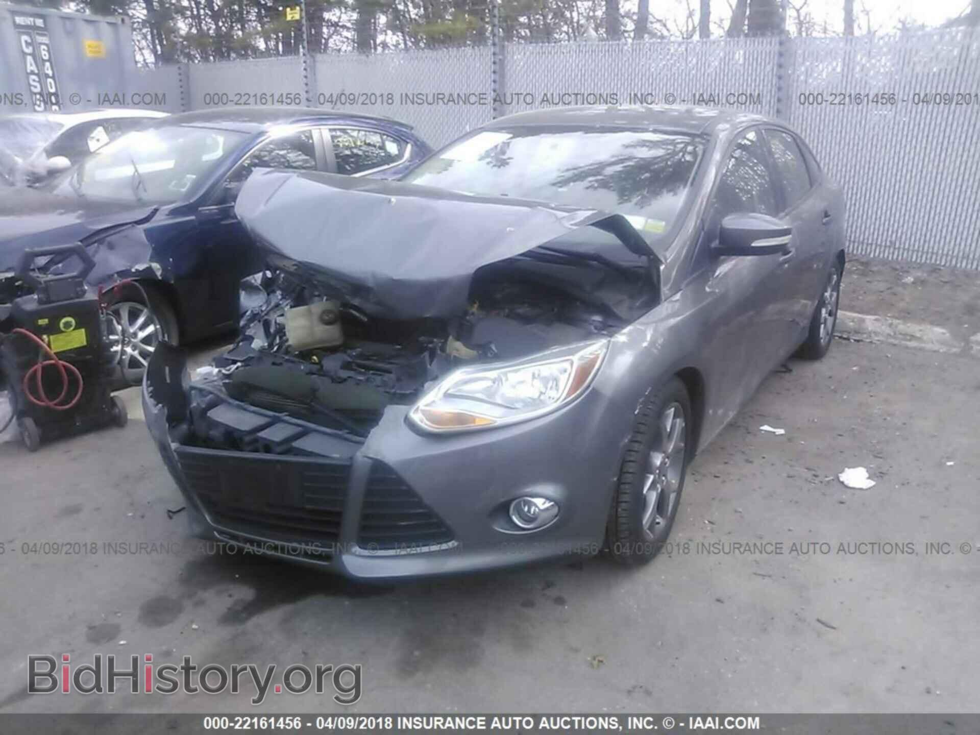 2014 Ford Focus - VIN: 1FADP3F29EL285087 - Photo 2