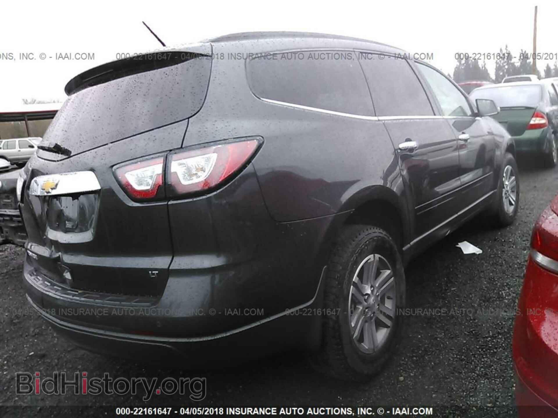 2017 Chevrolet Traverse - VIN: 1GNKRGKD6HJ138596 - Фото 4