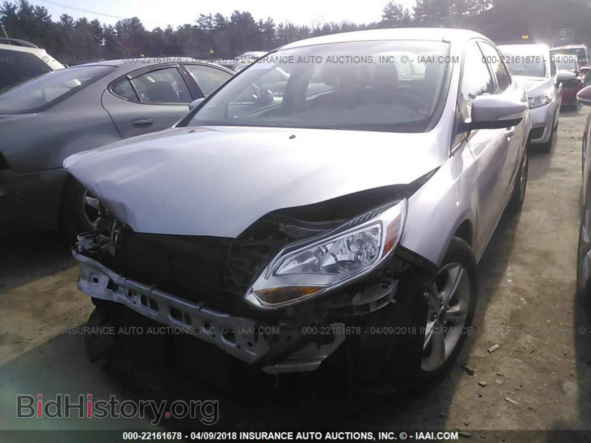 2013 Ford Focus - VIN: 1FADP3F20DL166617 - Photo 2