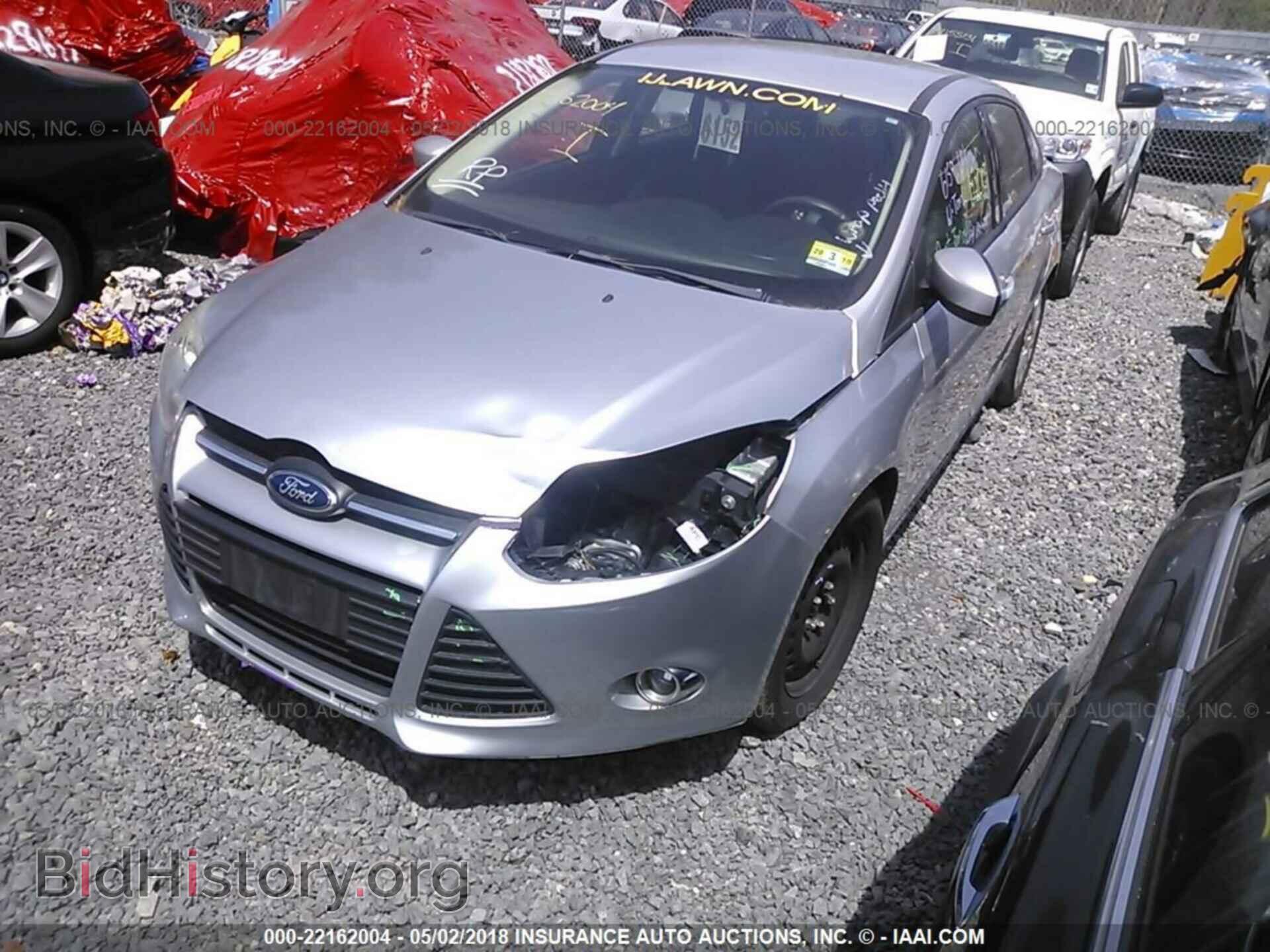 2012 Ford Focus - VIN: 1FAHP3F27CL242382 - Фото 2