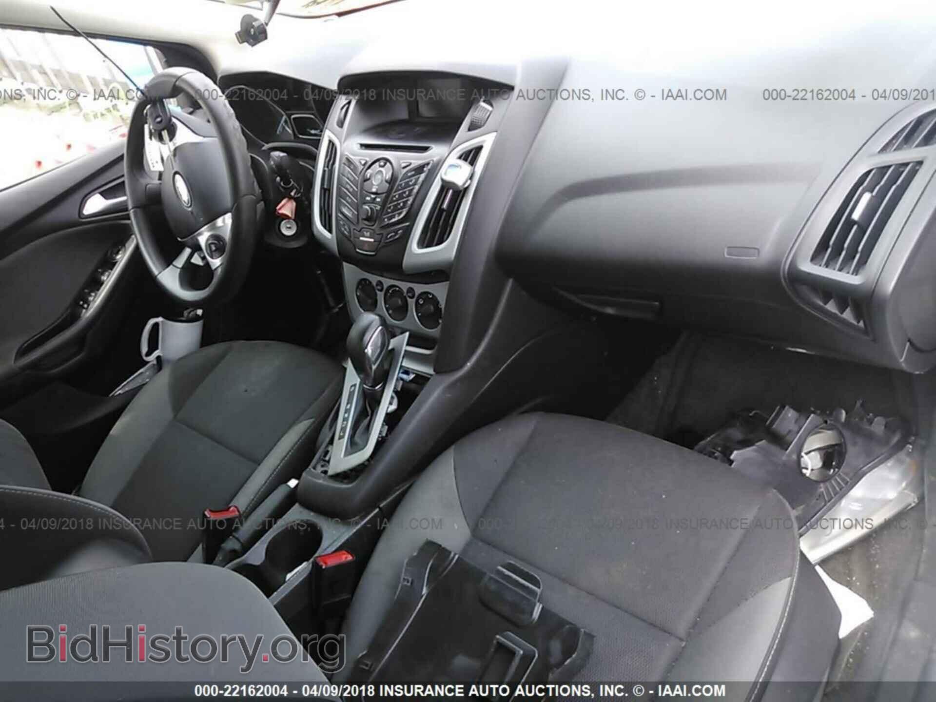2012 Ford Focus - VIN: 1FAHP3F27CL242382 - Фото 5