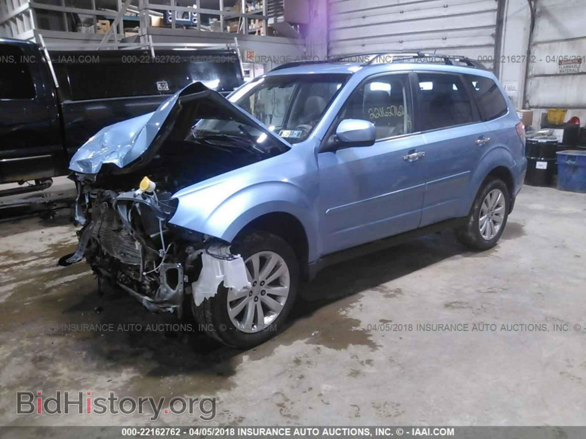 2011 Subaru Forester - VIN: JF2SHAEC8BH708111 - Photo 2