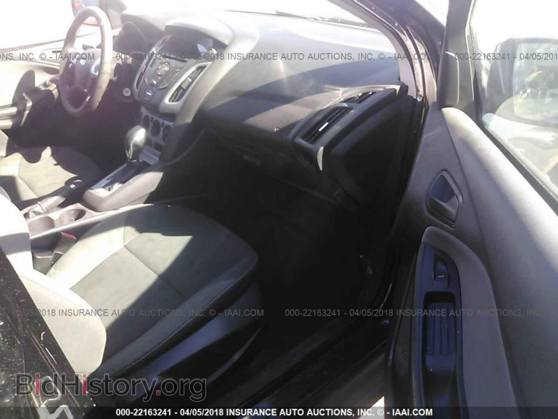 2012 Ford Focus - VIN: 1FAHP3F29CL394972 - Photo 5