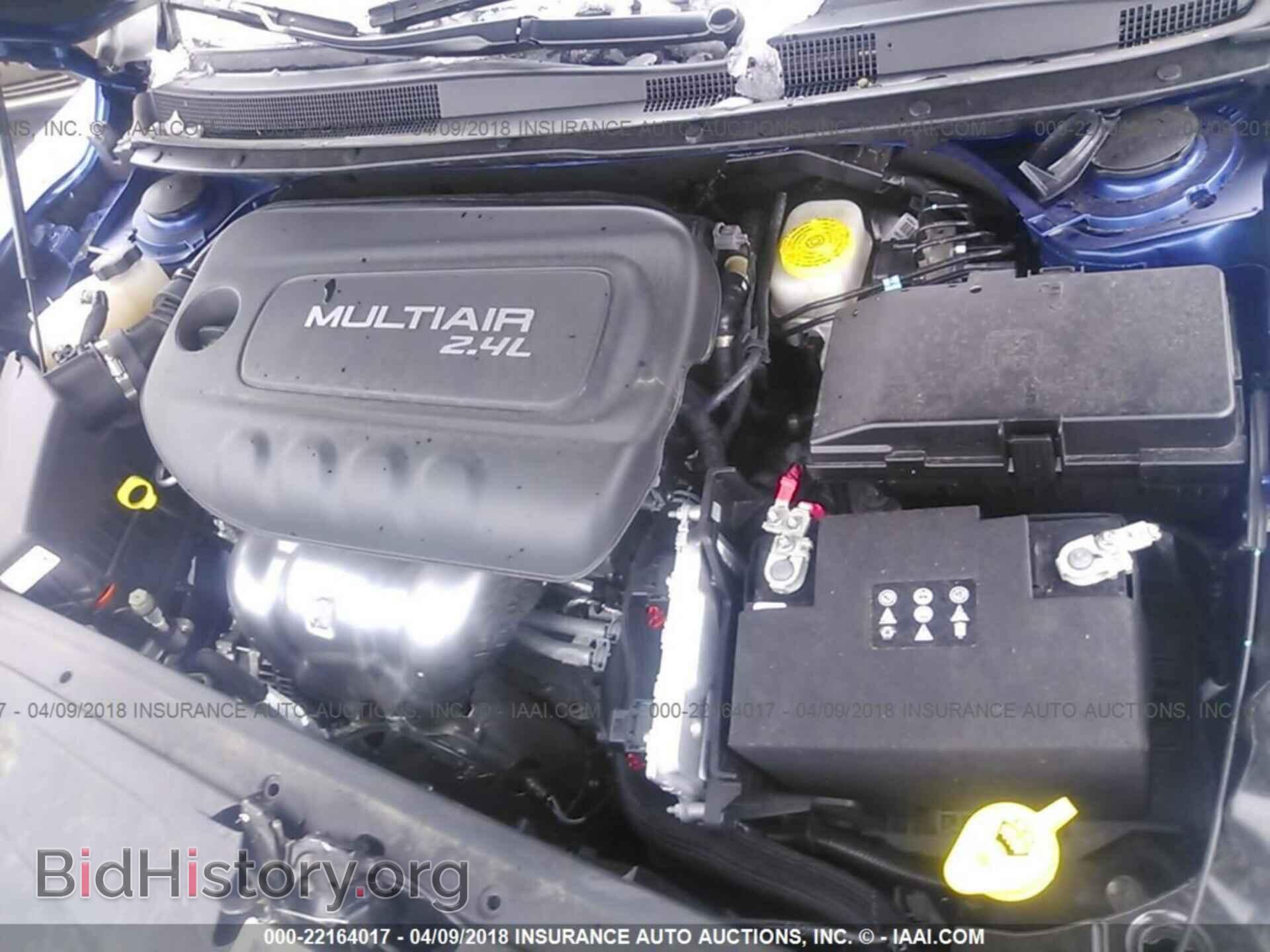 2016 Chrysler 200 - VIN: 1C3CCCAB2GN146522 - Photo 10