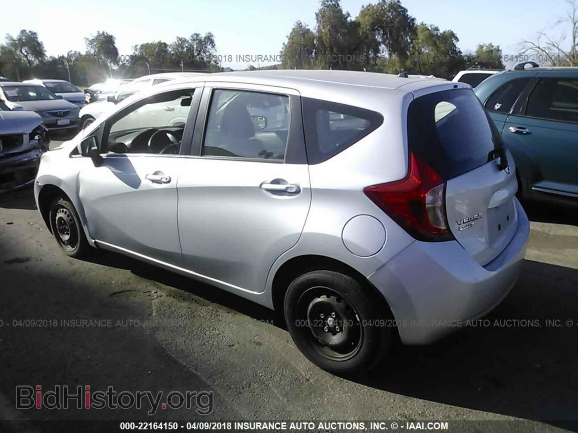 2015 Nissan Versa note - VIN: 3N1CE2CP9FL417702 - Фото 3