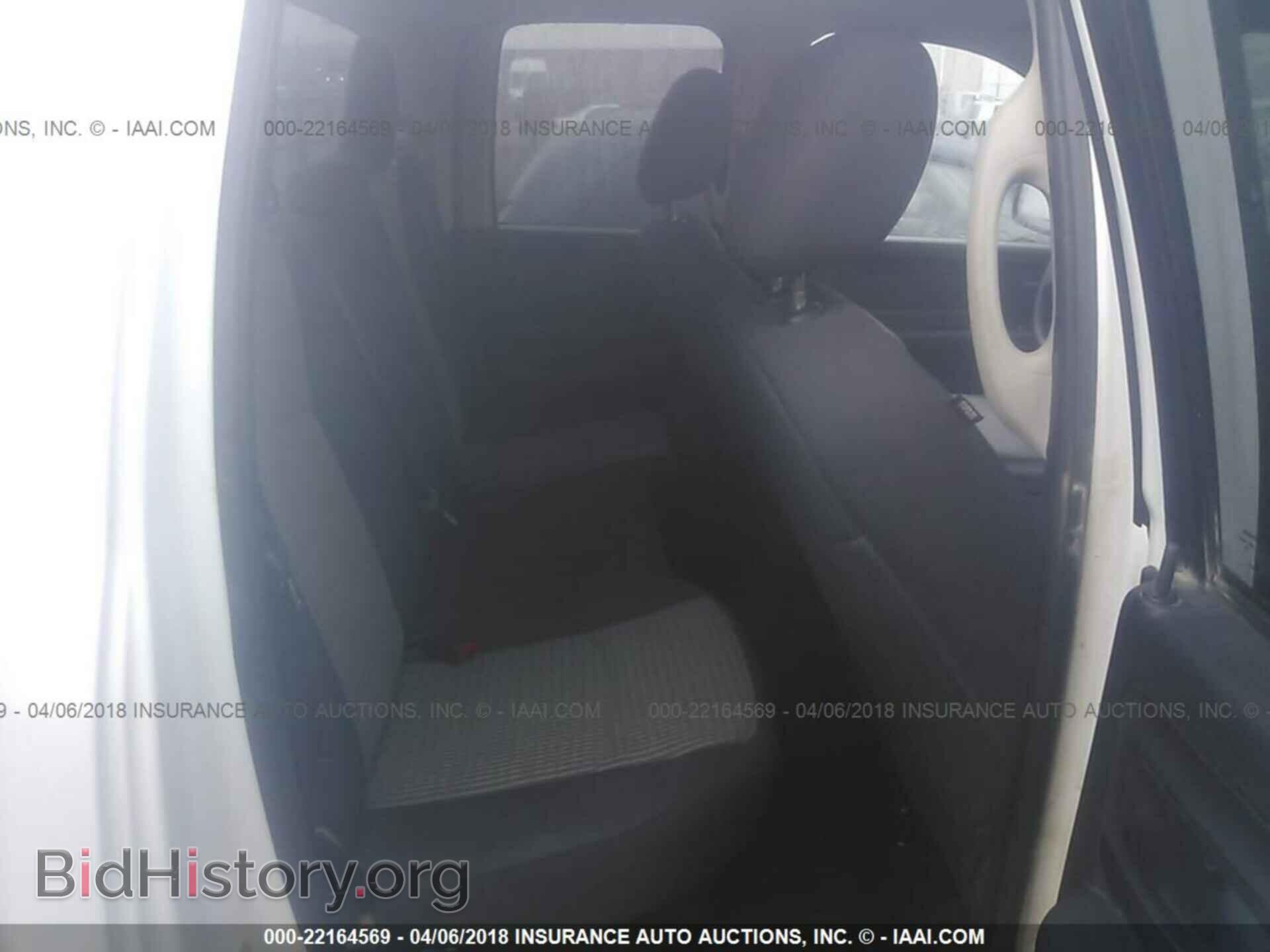 2012 Dodge Ram 1500 - VIN: 1C6RD6FT2CS330724 - Photo 8