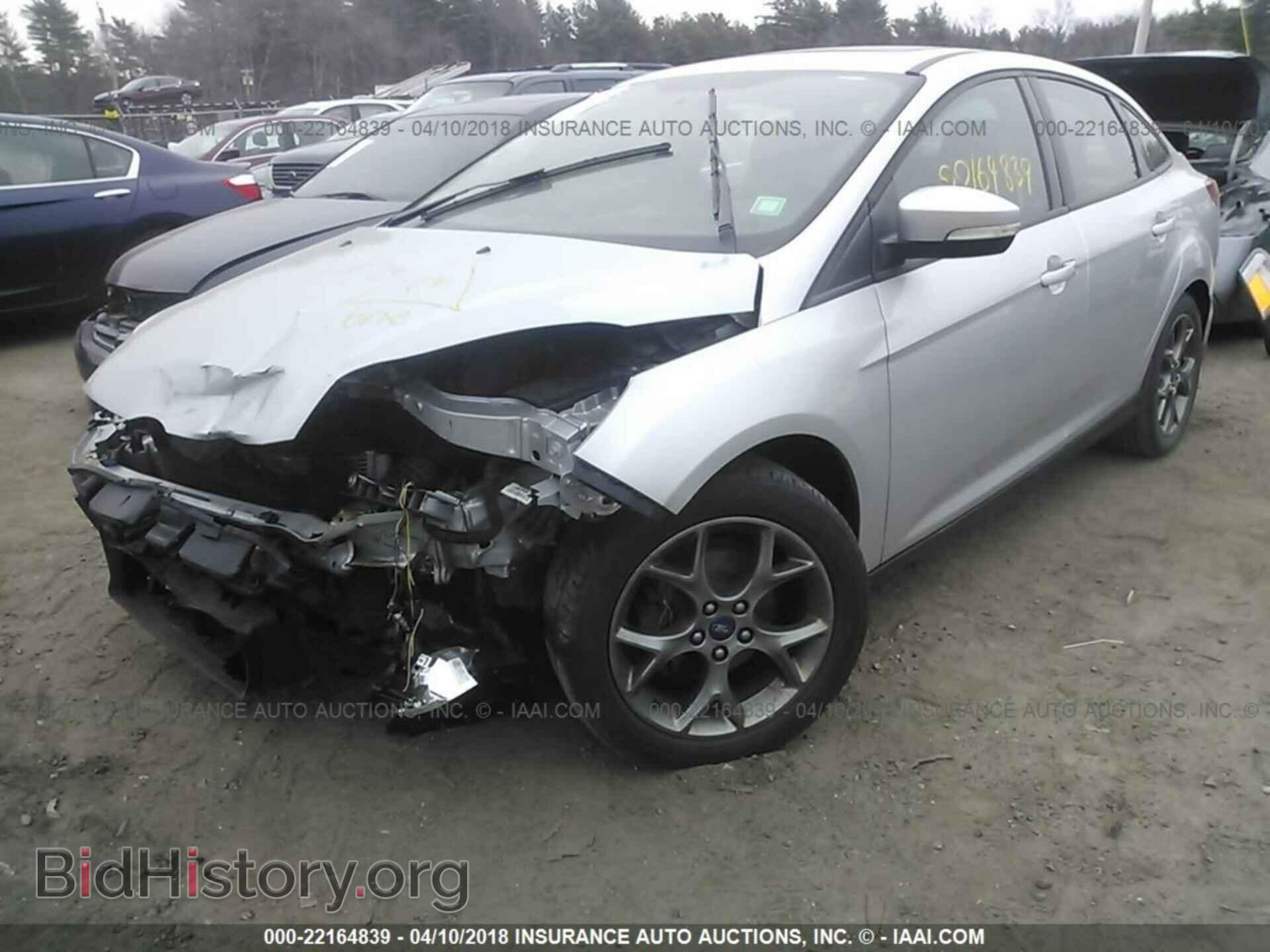 2013 Ford Focus - VIN: 1FADP3F25DL185955 - Фото 2