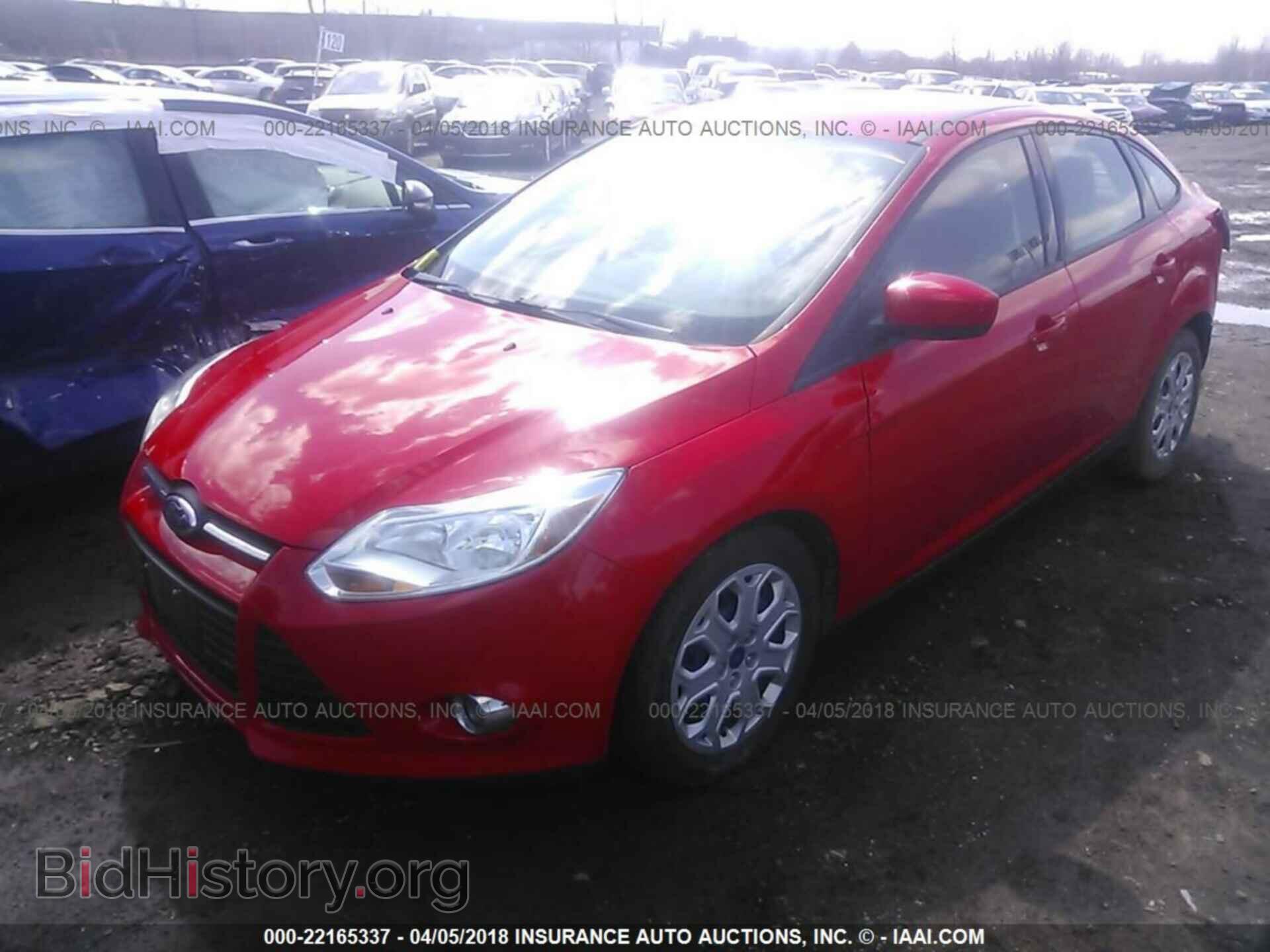 2012 Ford Focus - VIN: 1FAHP3F22CL414298 - Photo 2