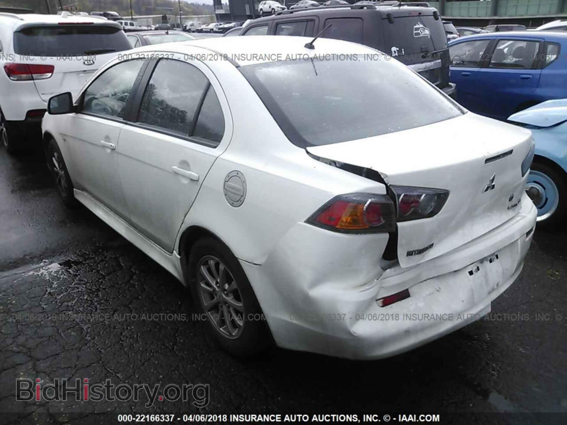 2011 Mitsubishi Lancer - VIN: JA32U2FU6BU032142 - Фото 3