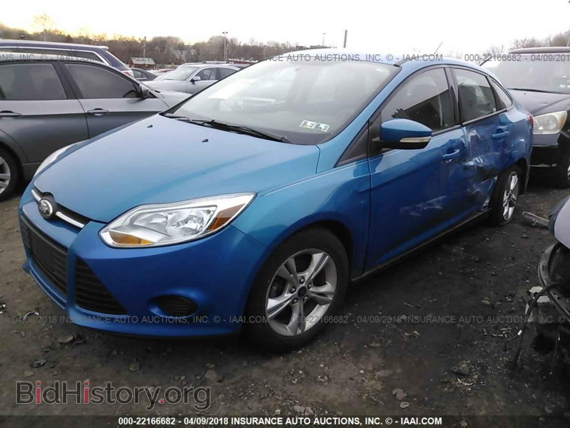 2014 Ford Focus - VIN: 1FADP3F23EL285232 - Фото 2