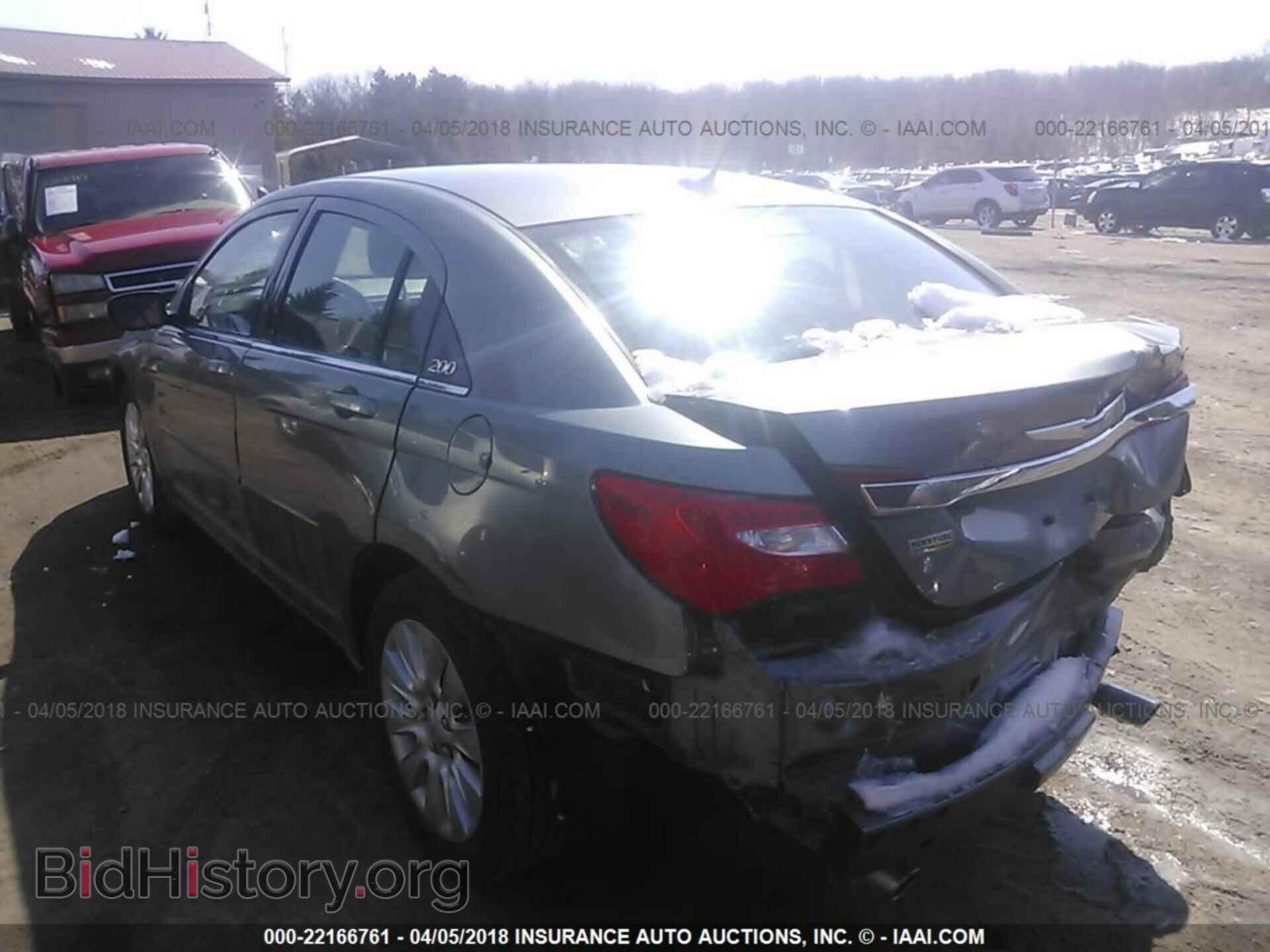 2012 Chrysler 200 - VIN: 1C3CCBAG2CN268264 - Photo 3