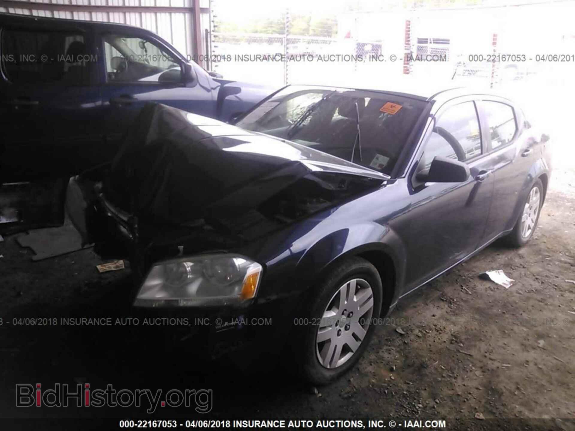2011 Dodge Avenger - VIN: 1B3BD4FBXBN514832 - Фото 2