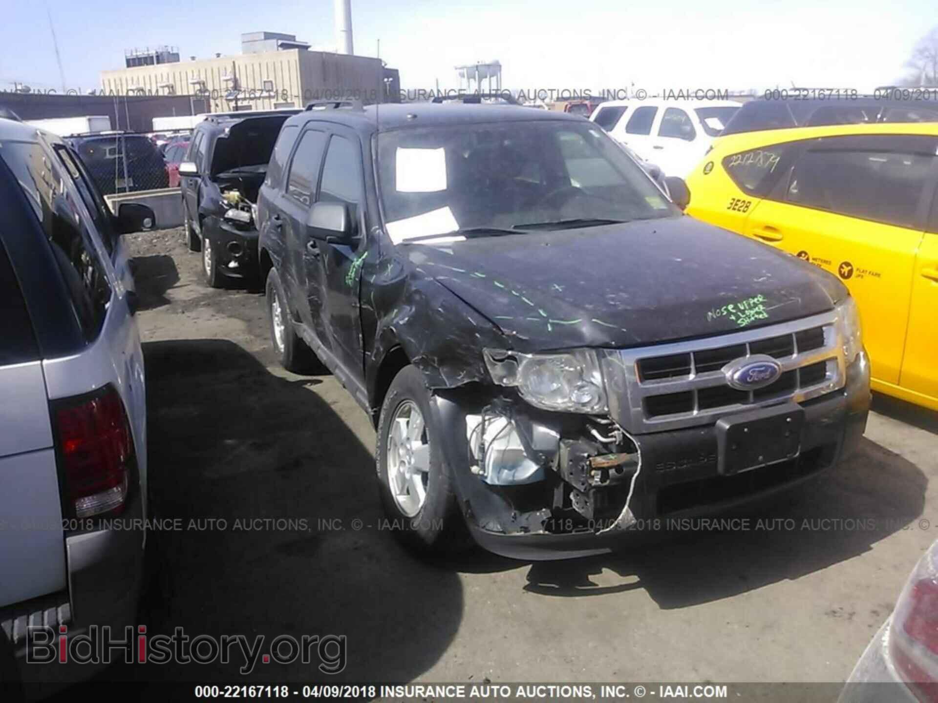 Photo 1FMCU9DG3CKB69639 - Ford Escape 2012