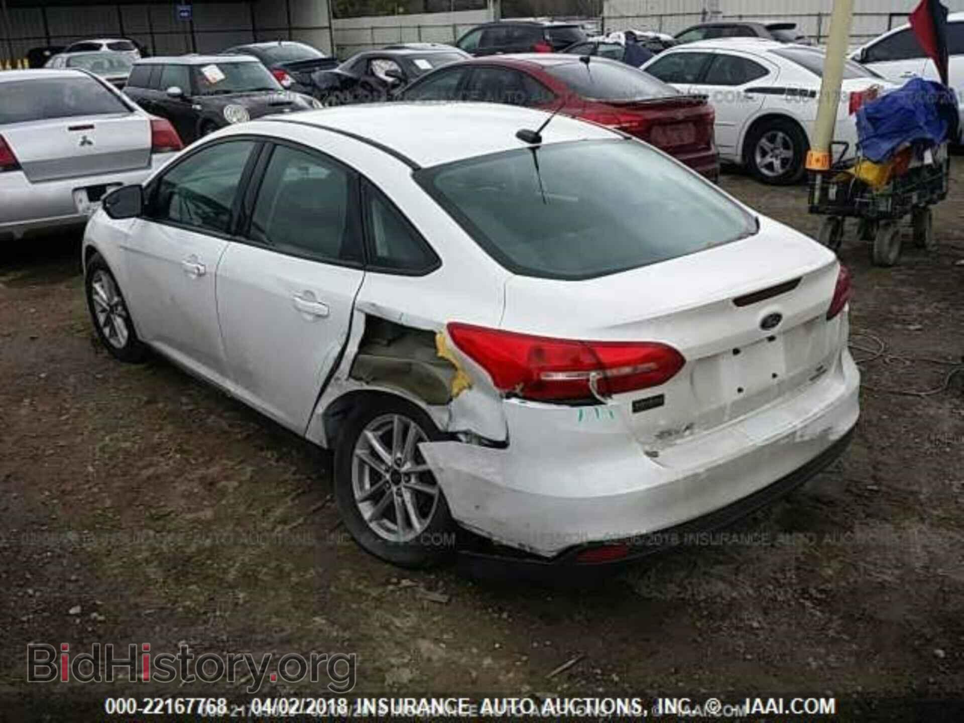 2015 Ford Focus - VIN: 1FADP3F2XFL243190 - Фото 3
