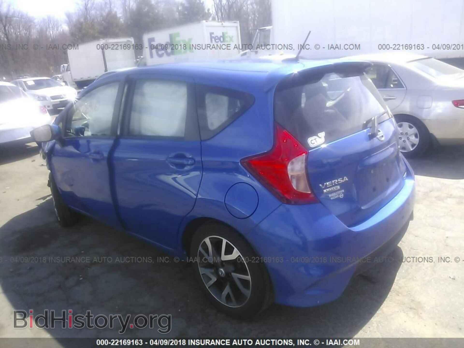 2016 Nissan Versa note - VIN: 3N1CE2CP5GL366460 - Фото 3