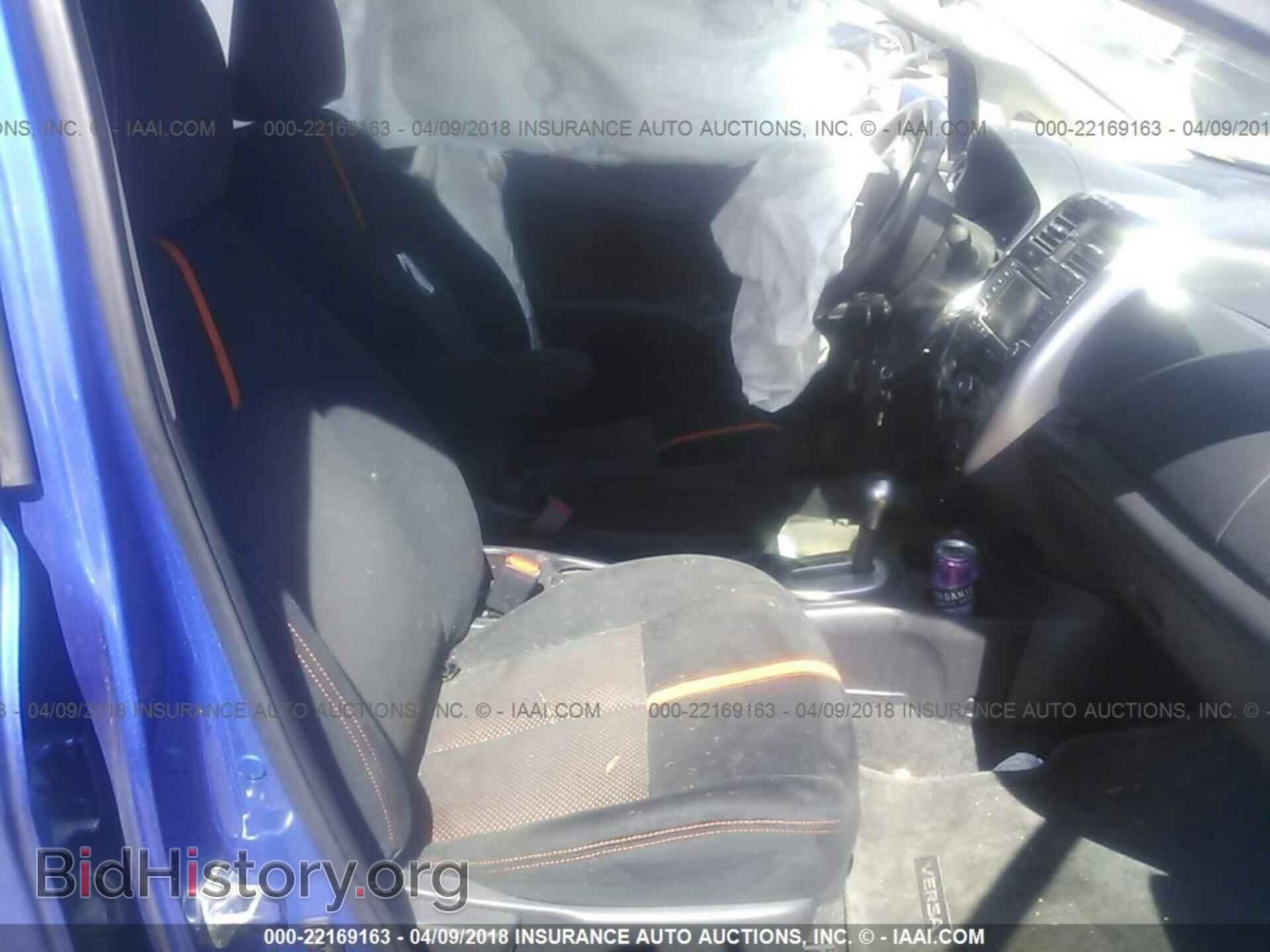 2016 Nissan Versa note - VIN: 3N1CE2CP5GL366460 - Фото 5